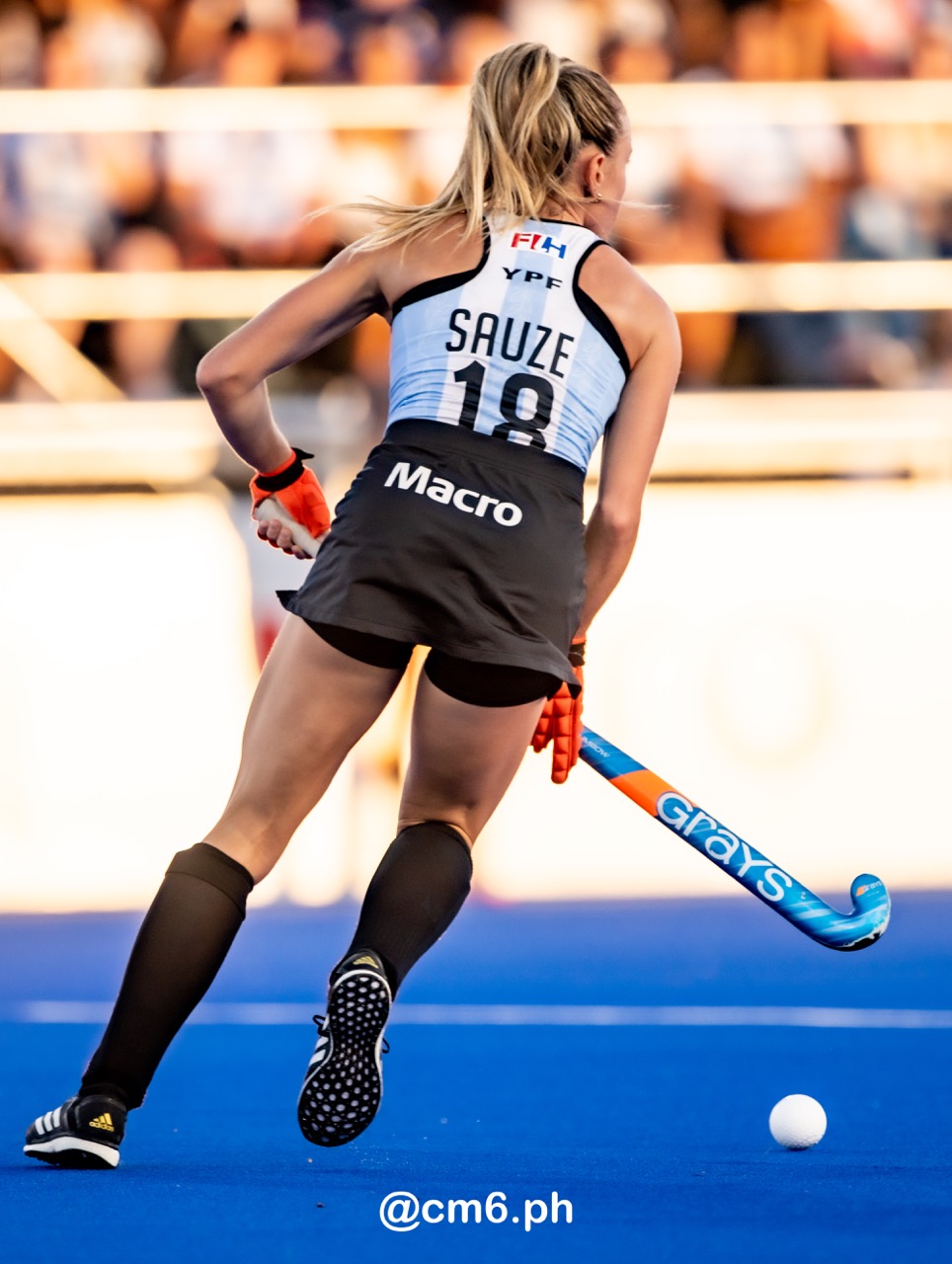 Victoria SAUZE VALDEZ -  Selección femenina de hockey sobre césped de Argentina - England women's national field hockey team - Field hockey - FIH PRO LEAGUE 2022-2023 - Argentina(3) vs (0) Great Britain (#FIHPF22ARGGBR12) Photo by: Christian Mas | Siuxy Sports 2022-12-15