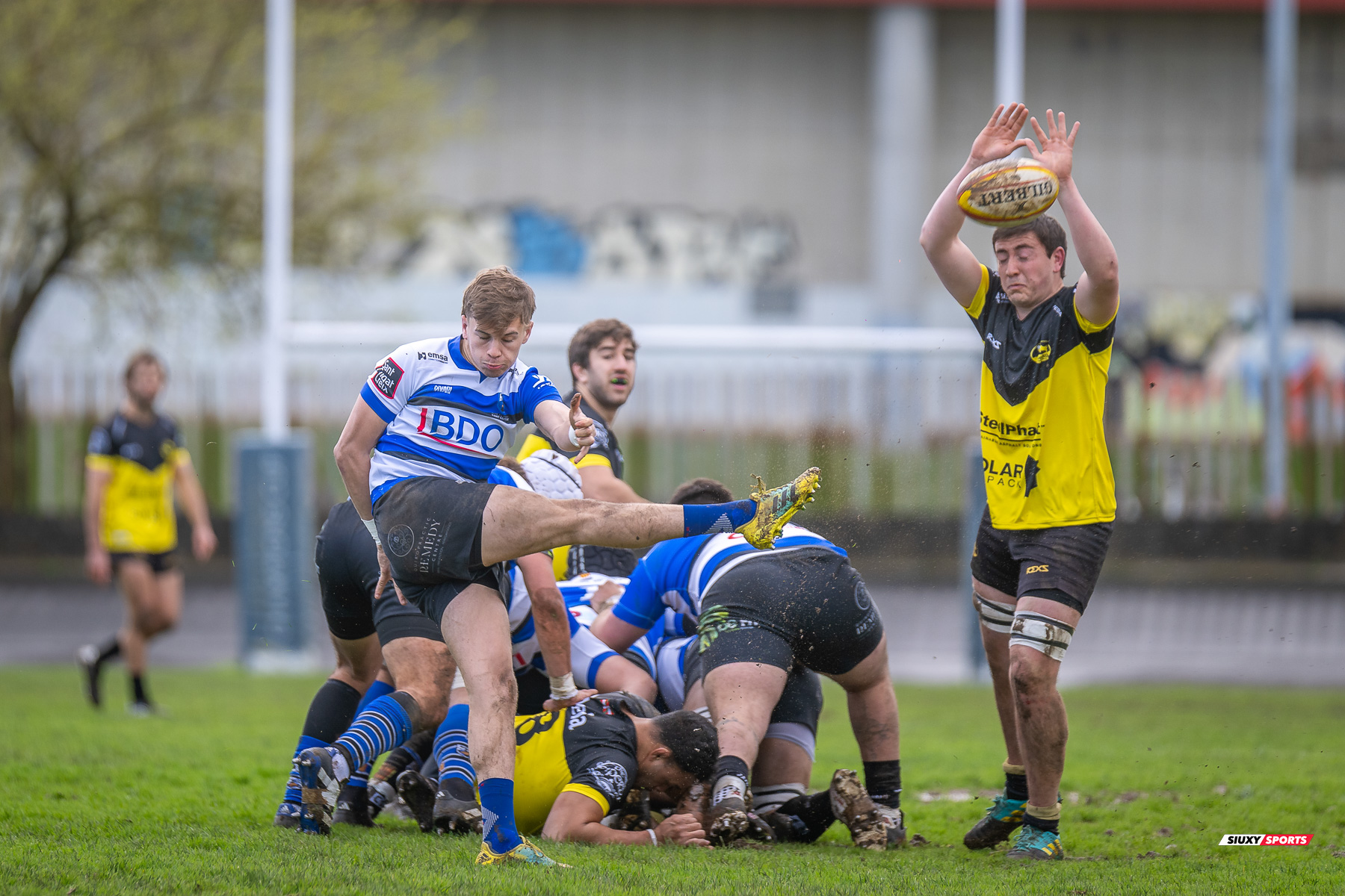 Pablo ARENAS - Xabier IRADI PORSET - Gonzalo PEREZ AGRASAR -  Getxo Artea Rugby Taldea - Club de Rugby Sant Cugat - Rugby - Élite Div Honor B masculina - Getxo (17) vs (5) Sant Cugat (#E24DBMGETSC03) Photo by: Fredy Monfoto | Siuxy Sports 2024-03-03