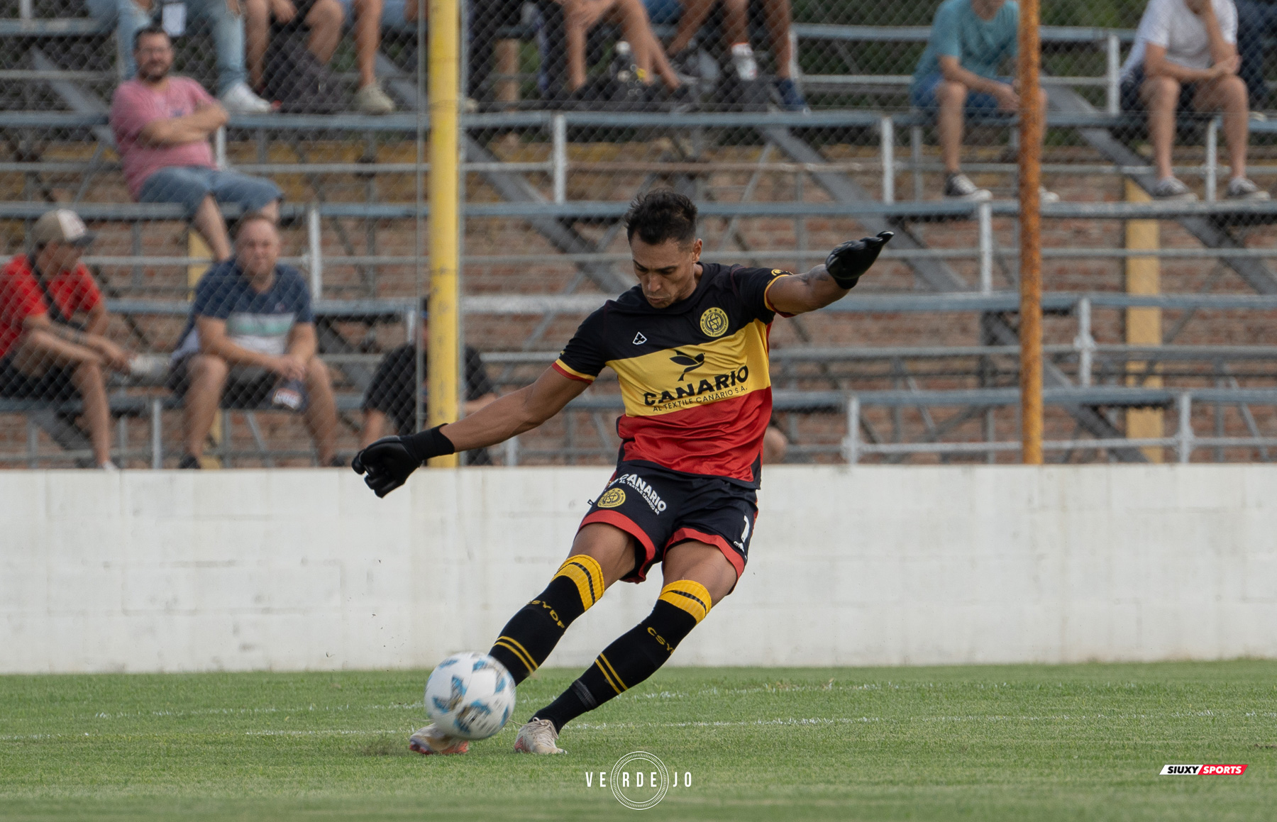  CSyD Flandria - Club Social y Deportivo Merlo - Soccer - AFA - 1B - Flandria (0) vs (2) Deportivo Merlo (#AFA241BFLADEM03) Photo by: Ignacio Verdejo | Siuxy Sports 2024-03-17