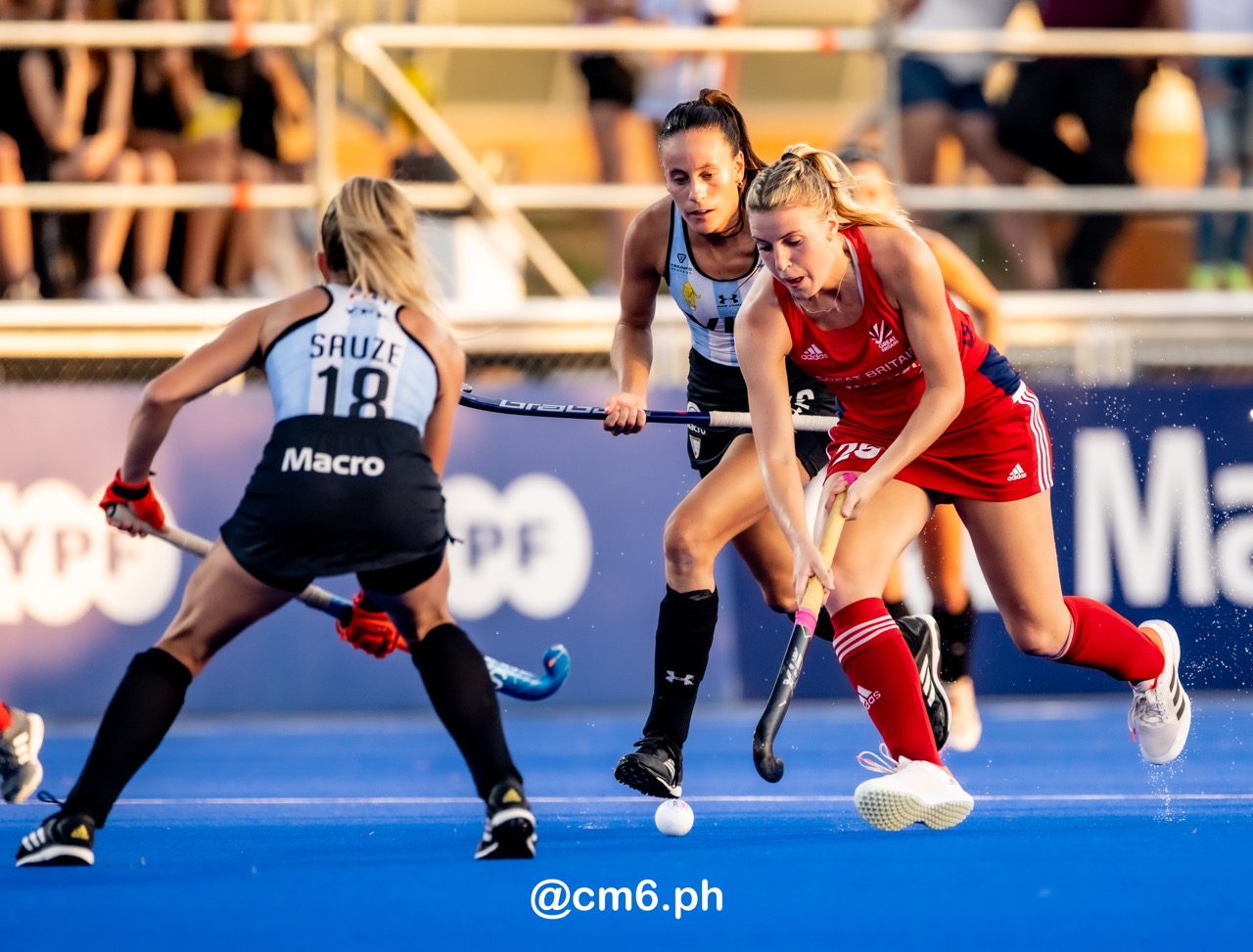 Victoria SAUZE VALDEZ - Eugenia TRINCHINETTI -  Selección femenina de hockey sobre césped de Argentina - England women's national field hockey team - Field hockey - FIH PRO LEAGUE 2022-2023 - Argentina(3) vs (0) Great Britain (#FIHPF22ARGGBR12) Photo by: Christian Mas | Siuxy Sports 2022-12-15