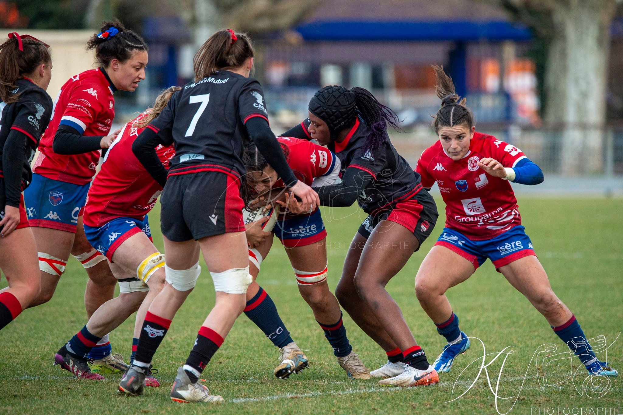  FC Grenoble Rugby - Lyon Olympique Universitaire - Rugby - FFR 2024 - Elite 1 Fém - FCG Amazones (8) vs (5) LOU (#FFR24E1FFCGLOU12) Photo by: Karine Valentin | Siuxy Sports 2024-12-14