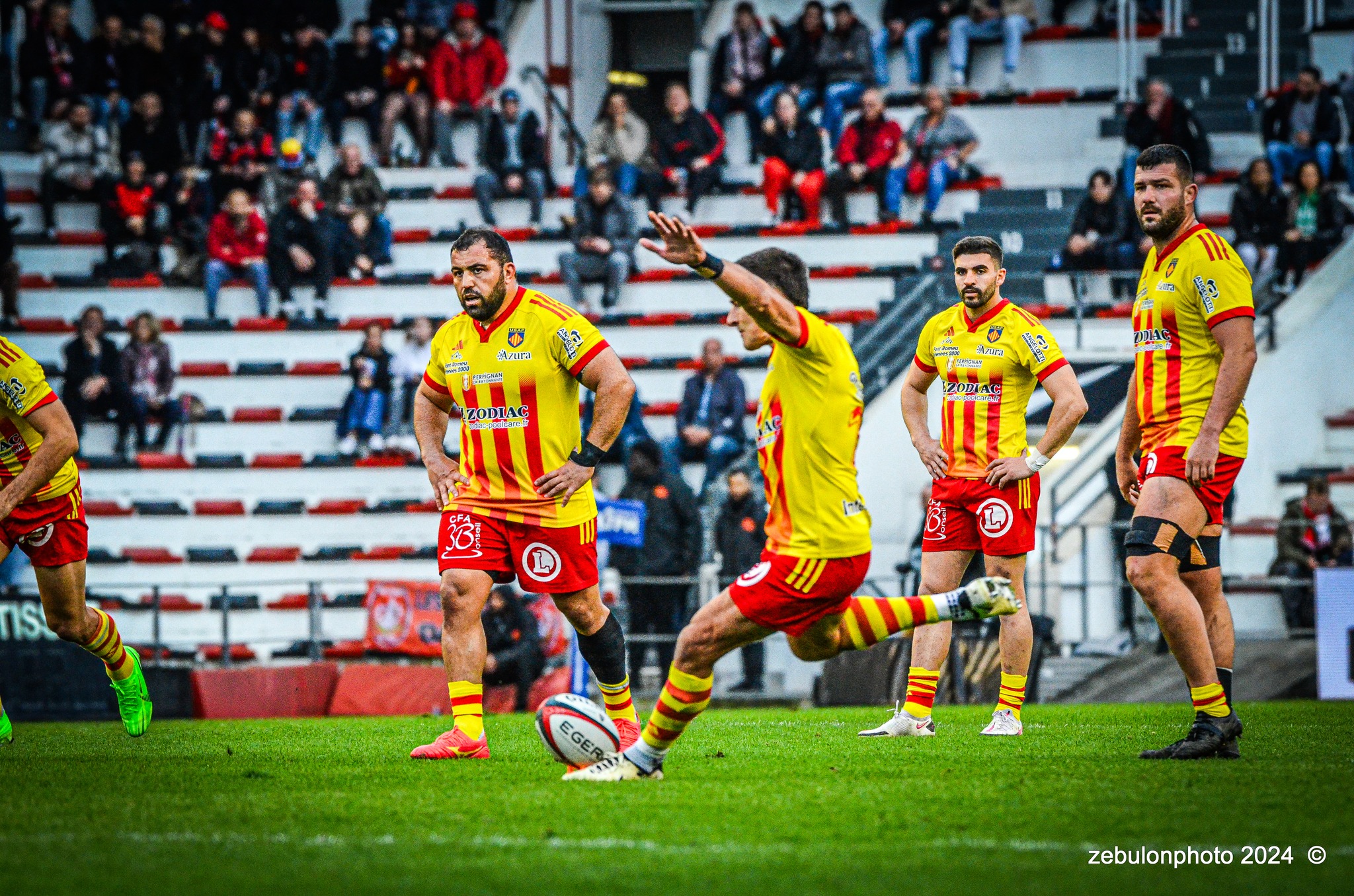 Sadek DEGHMACHE - Giorgi TETRASHVILI -  RC Toulonnais - US Arlequins Perpignanais - Rugby - TOP 14 - Toulon (44) vs (22) Perpignan (#TOP1424RCTUSAP03) Photo by: Photo Zebulon | Siuxy Sports 2024-03-02