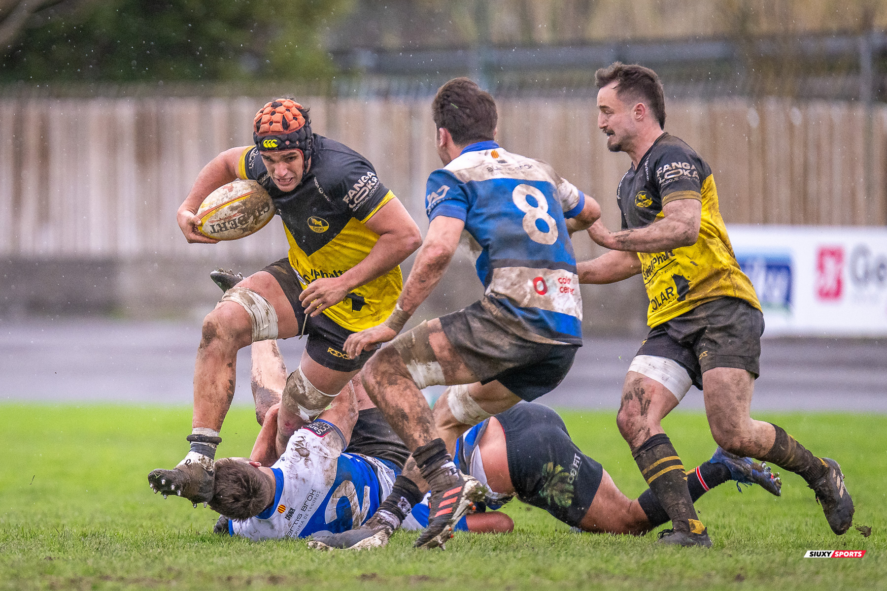 Jon Ander CALVO DE LA QUINTANA - Pablo GOMEZ ROMAN -  Getxo Artea Rugby Taldea - Club de Rugby Sant Cugat - Rugby - Élite Div Honor B masculina - Getxo (17) vs (5) Sant Cugat (#E24DBMGETSC03) Photo by: Fredy Monfoto | Siuxy Sports 2024-03-03