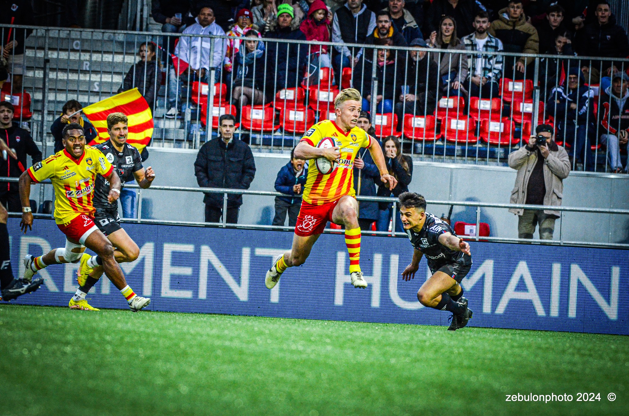  US Oyonnax Rugby - US Arlequins Perpignanais - Rugby - FFR - 2024 Top14 - Oyonnax (14) vs (15) USAP (#FFR24T14OYPP03) Photo by: Photo Zebulon | Siuxy Sports 2024-03-23