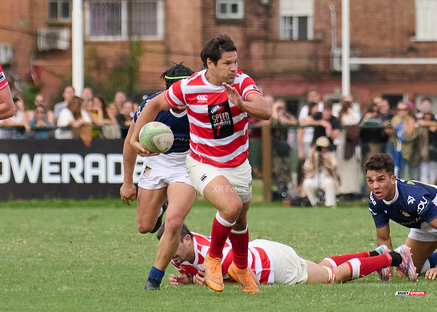  Asociación Alumni - Club Champagnat - Rugby - URBA 2024 - Top 12 Superior - Alumni (37) vs (30) Champagnat (#URBA24T12ALUCHA104) Photo by: Ximena Rebecchi | Siuxy Sports 2024-04-06