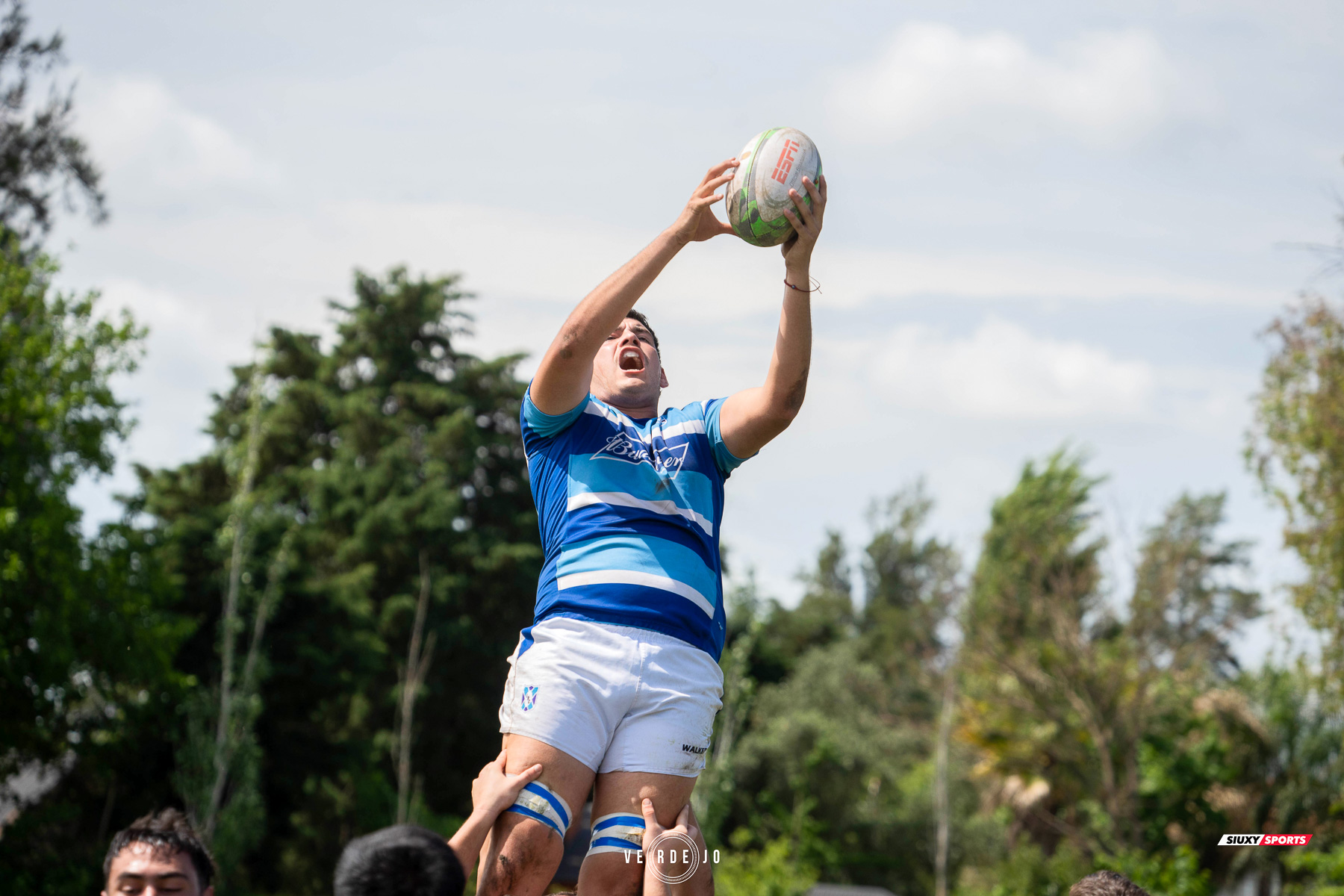  Luján Rugby Club - Club Vicentinos Hockey & Rugby - Rugby - URBA 2024 - 1ra C - Lujan RC (17) vs (15) Vicentinos (#URBA241CLUJVIC10) Photo by: Ignacio Verdejo | Siuxy Sports 2024-10-12