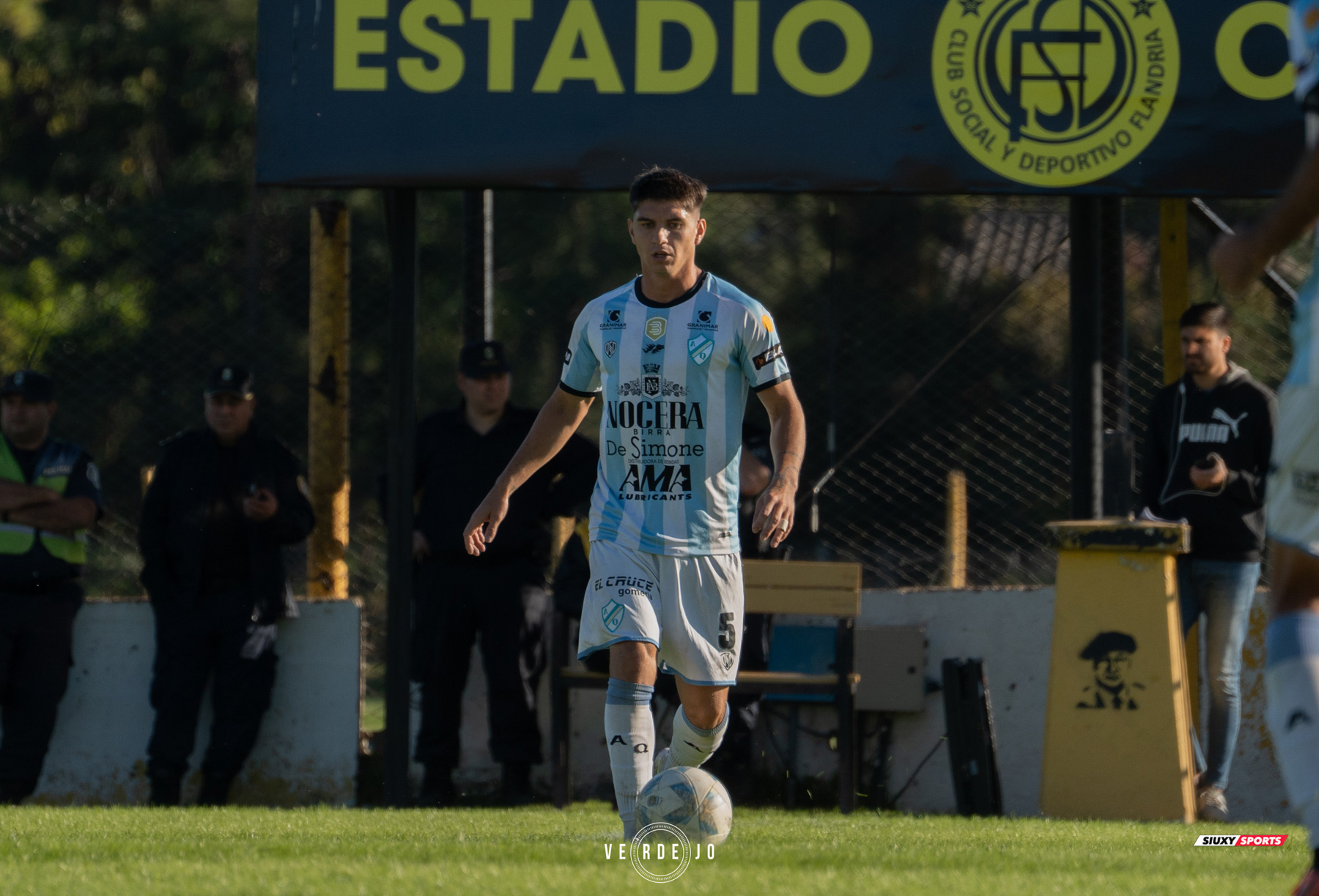  CSyD Flandria - C.A. Argentino de Quilmes - Soccer - AFA - 1B - 2024 - Flandria (0) vs (0) Argentino Quilmes (#AFA1B24FLAAQ04) Photo by: Ignacio Verdejo | Siuxy Sports 2024-04-28