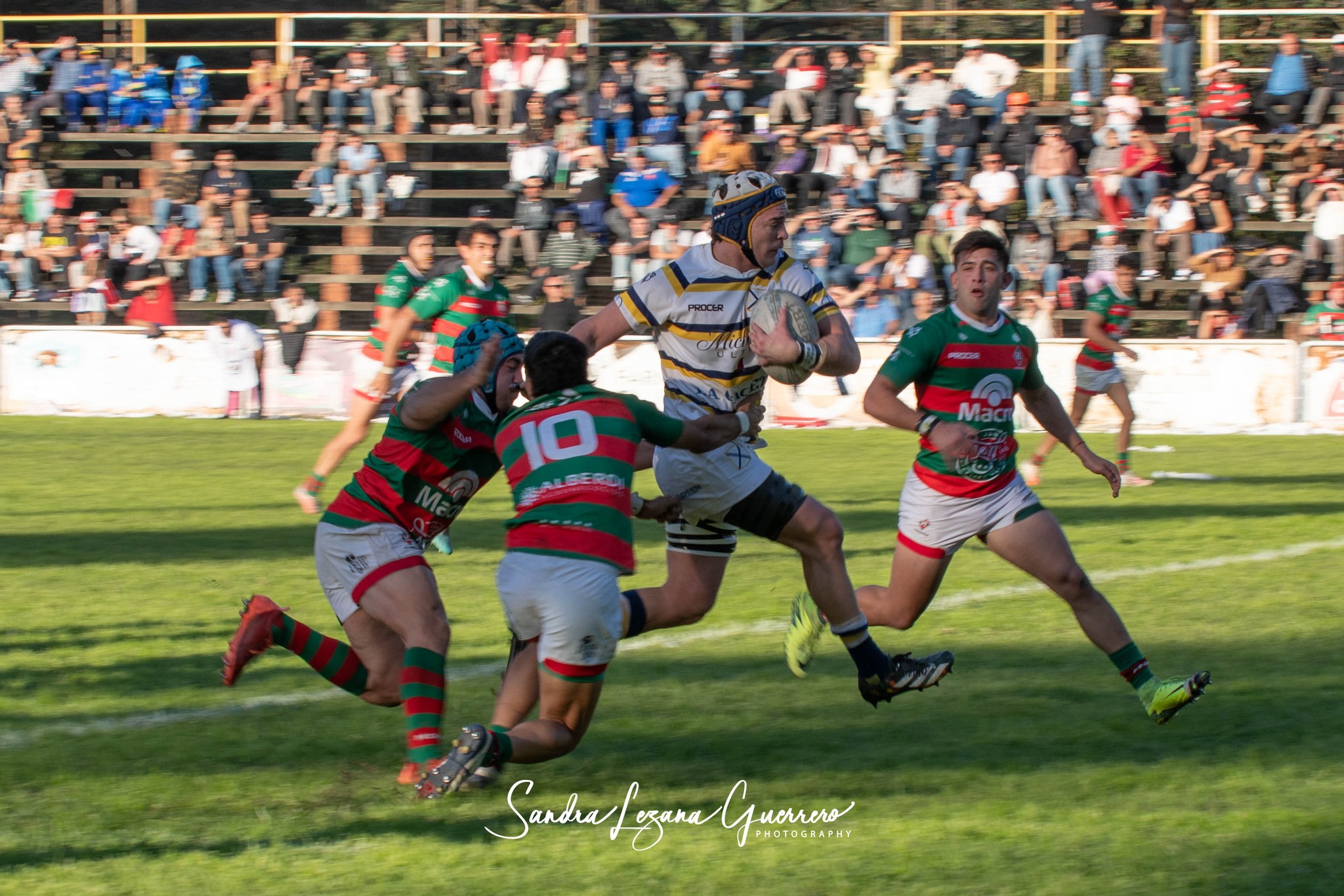  Tucumán Lawn Tennis Club - Huirapuca Social Club - Rugby - URT 2024 - Tucuman Lawn Tennis (42) vs (20) Huirapuca Social Club (#URT24TLTHUI05) Photo by: Sandra Lezana Guerrero | Siuxy Sports 2024-05-19