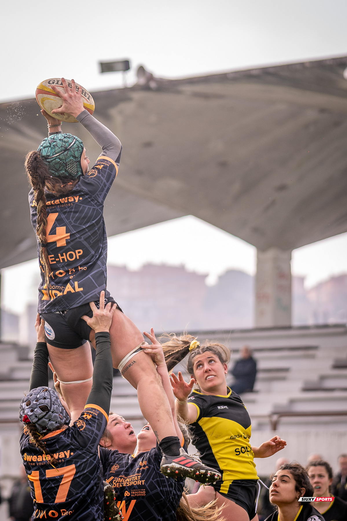  Getxo Artea Rugby Taldea - Club de Rugby Les Abelles - Rugby - FER 2024 - DHB F - Getxo Neskak Rt (19) vs (10) Les Abelles (#FER24DHBGNABE02) Photo by: Fredy Monfoto | Siuxy Sports 2024-02-04