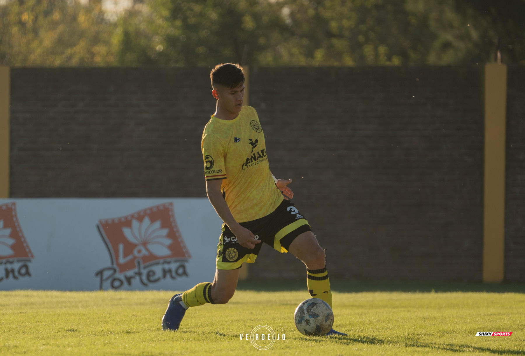  CSyD Flandria - C.A. Argentino de Quilmes - Soccer - AFA - 1B - 2024 - Flandria (0) vs (0) Argentino Quilmes (#AFA1B24FLAAQ04) Photo by: Ignacio Verdejo | Siuxy Sports 2024-04-28