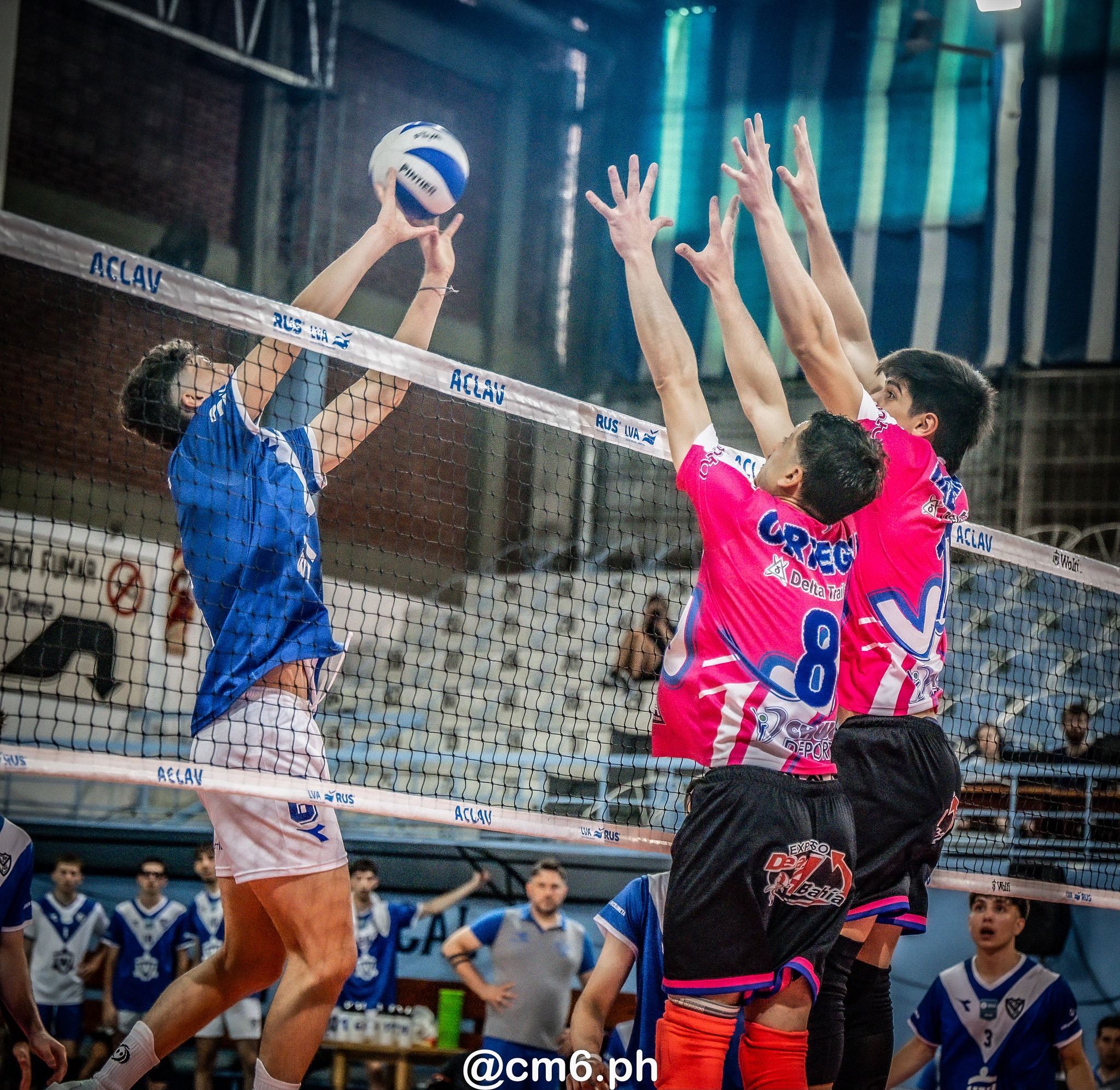  Waiwen Volei Club - Club Atlético Velez Sarsfield - Volleyball - LVA 2024 - Waiwen Volei Club (3) vs (1) Velez Sarsfield (#LVA24WVCVS11) Photo by: Christian Mas | Siuxy Sports 2024-11-28