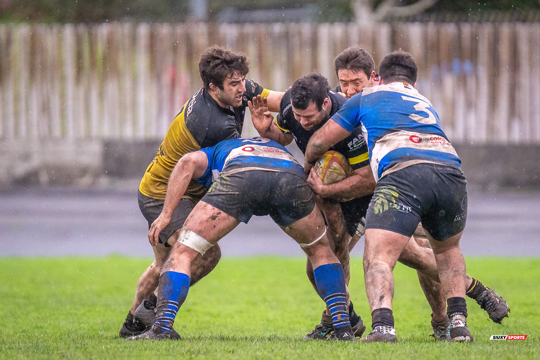 Gonzalo DE LA FUENTE QUINTANA - Xabier IRADI PORSET -  Getxo Artea Rugby Taldea - Club de Rugby Sant Cugat - Rugby - Élite Div Honor B masculina - Getxo (17) vs (5) Sant Cugat (#E24DBMGETSC03) Photo by: Fredy Monfoto | Siuxy Sports 2024-03-03