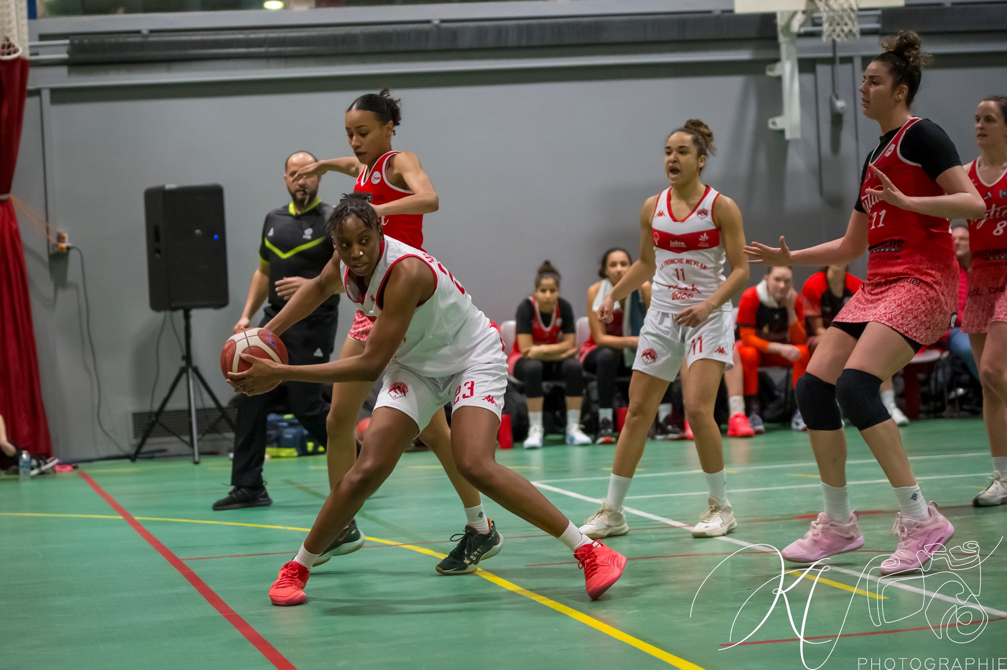  BC Tronche Meylan - Feytiat Basket 87 - Basketball - LF2 2024 - BCTM (80) vs (56) Feytiat (#FFBBLF224BCTFEY01) Photo by: Karine Valentin | Siuxy Sports 2024-01-20