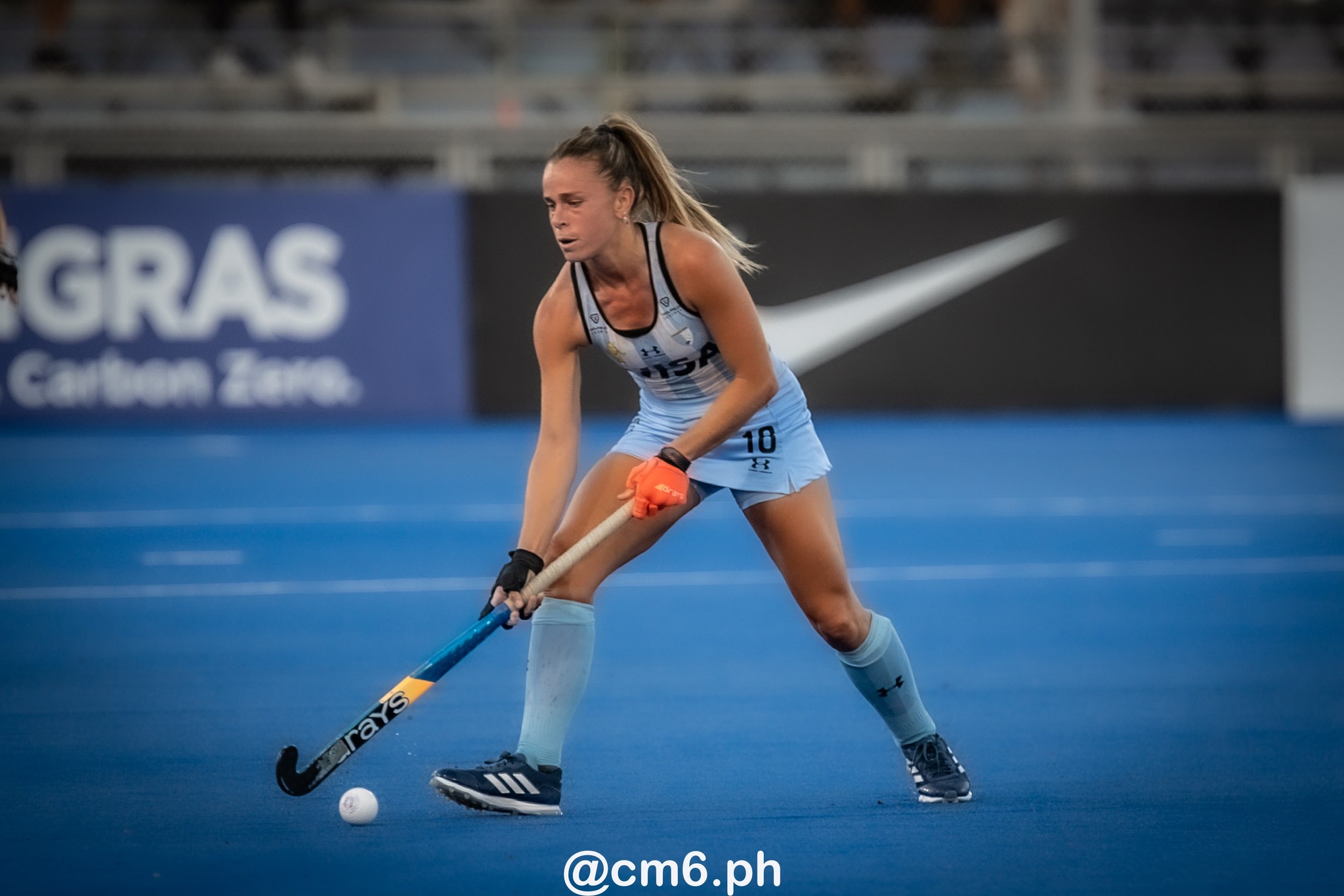 Victoria SAUZE VALDEZ -  Selección femenina de hockey sobre césped de Argentina - Netherlands women's national field hockey team - Field hockey - FIH Pro League Fem 2023-2024 - Argentina (1) vs (4) Netherlands (#FIHPF24ARGNET12) Photo by: Christian Mas | Siuxy Sports 2023-12-08