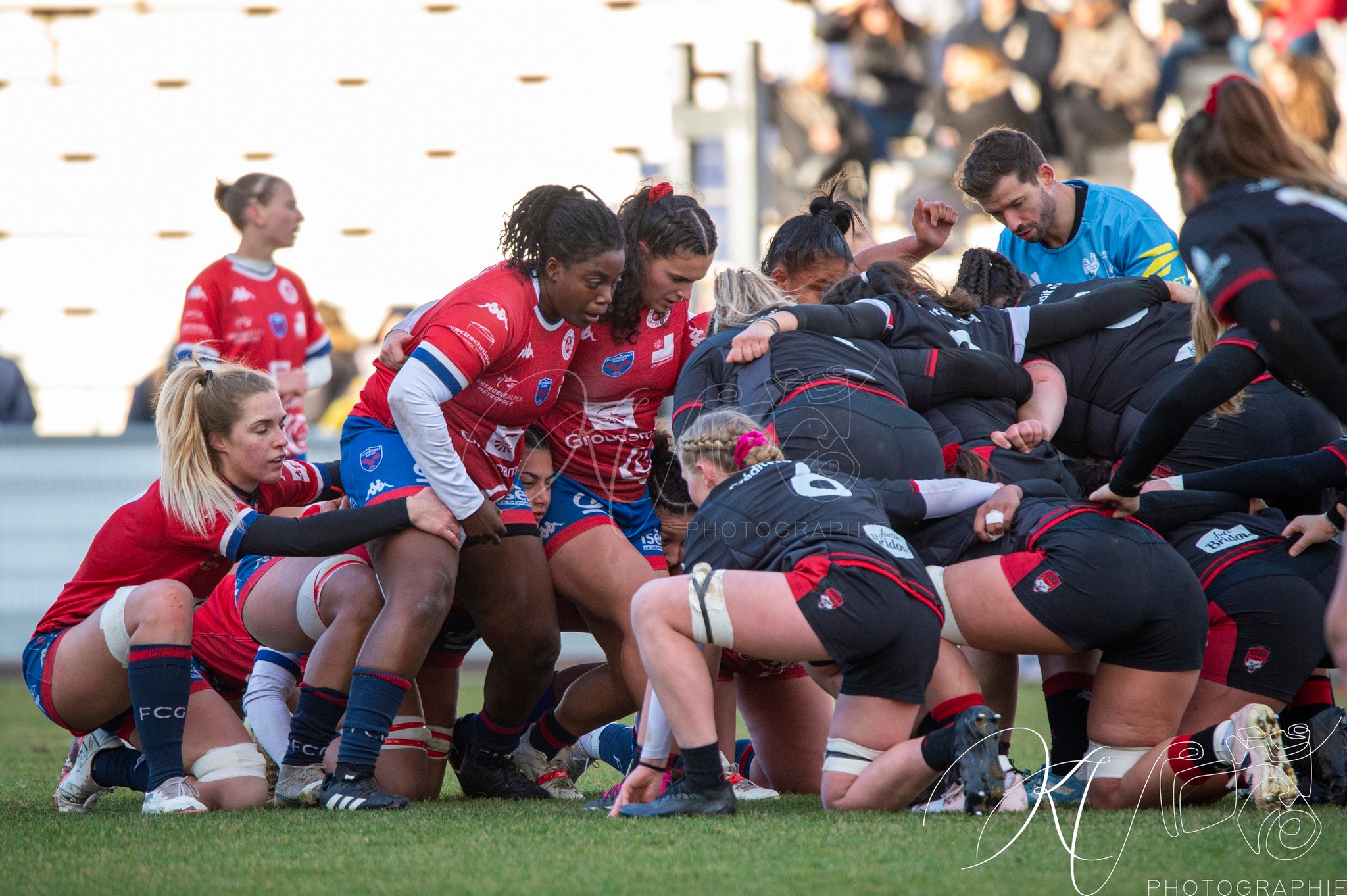  FC Grenoble Rugby - Lyon Olympique Universitaire - Rugby - FFR 2024 - Elite 1 Fém - FCG Amazones (8) vs (5) LOU (#FFR24E1FFCGLOU12) Photo by: Karine Valentin | Siuxy Sports 2024-12-14
