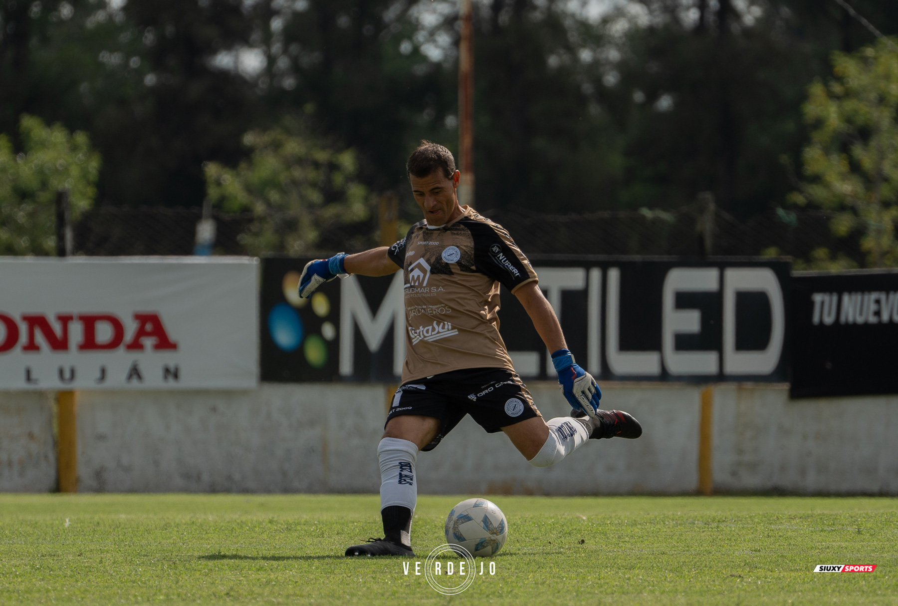  CSyD Flandria - Club Social y Deportivo Merlo - Soccer - AFA - 1B - Flandria (0) vs (2) Deportivo Merlo (#AFA241BFLADEM03) Photo by: Ignacio Verdejo | Siuxy Sports 2024-03-17