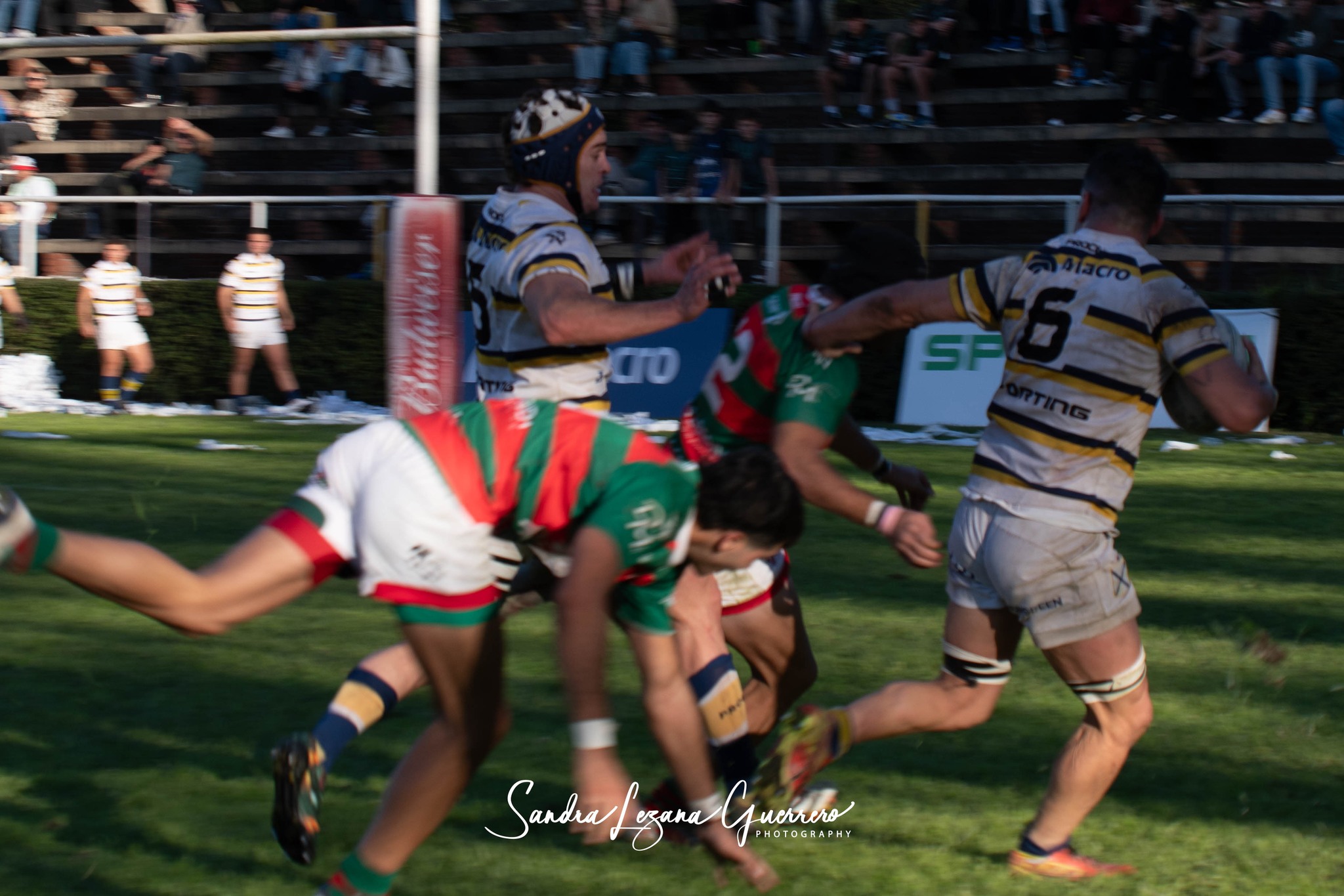  Tucumán Lawn Tennis Club - Huirapuca Social Club - Rugby - URT 2024 - Tucuman Lawn Tennis (42) vs (20) Huirapuca Social Club (#URT24TLTHUI05) Photo by: Sandra Lezana Guerrero | Siuxy Sports 2024-05-19