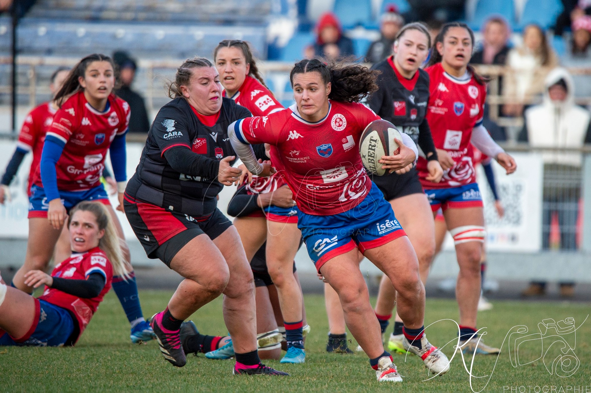  FC Grenoble Rugby - Lyon Olympique Universitaire - Rugby - FFR 2024 - Elite 1 Fém - FCG Amazones (8) vs (5) LOU (#FFR24E1FFCGLOU12) Photo by: Karine Valentin | Siuxy Sports 2024-12-14