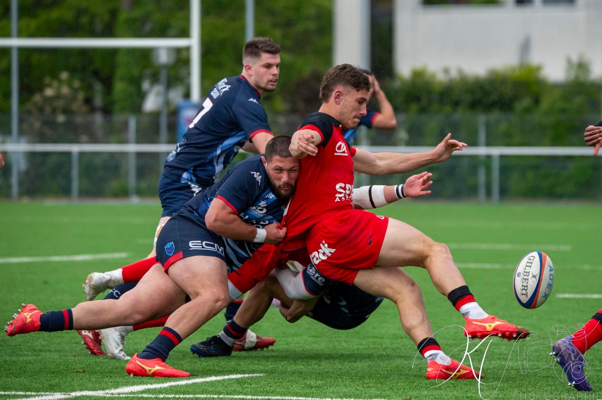  FC Grenoble Rugby - RC Toulonnais - Rugby - FFR 2024 - ESPOIRS - FC GRENOBLE VS RC Toulonnais (#FFR24ESFCGRCT04) Photo by: Karine Valentin | Siuxy Sports 2024-04-21