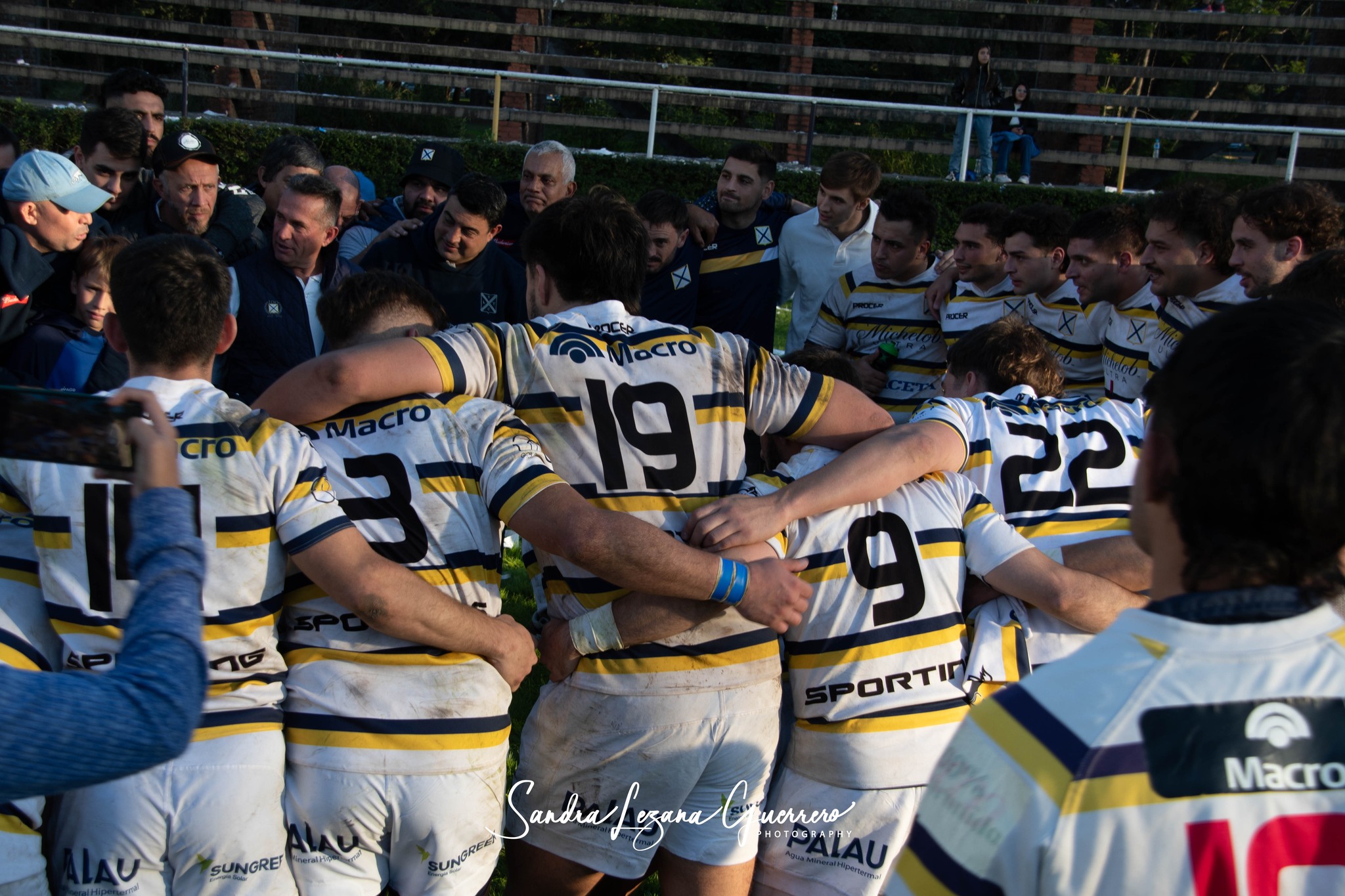  Tucumán Lawn Tennis Club - Huirapuca Social Club - Rugby - URT 2024 - Tucuman Lawn Tennis (42) vs (20) Huirapuca Social Club (#URT24TLTHUI05) Photo by: Sandra Lezana Guerrero | Siuxy Sports 2024-05-19