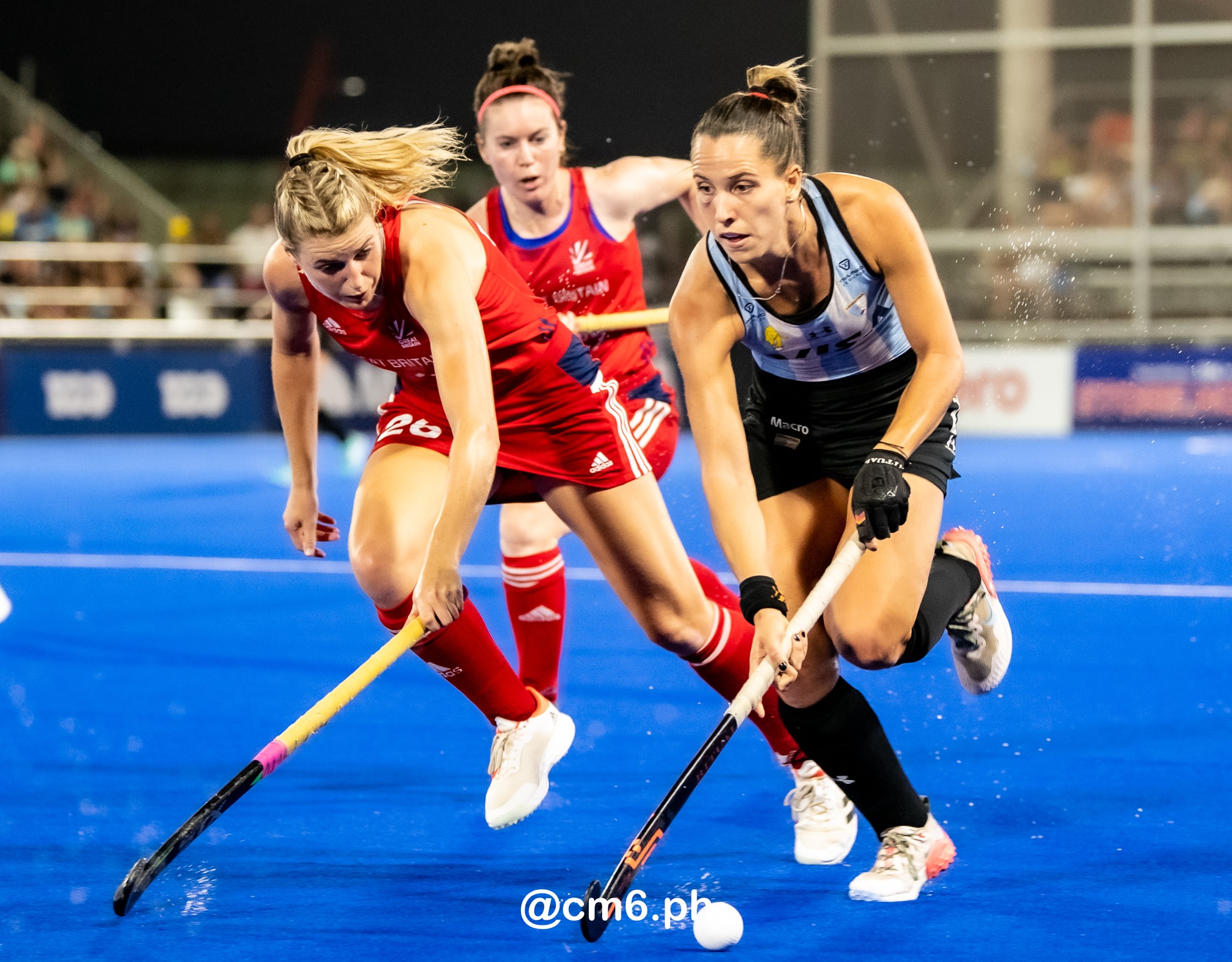 Sofia TOCCALINO -  Selección femenina de hockey sobre césped de Argentina - England women's national field hockey team - Field hockey - FIH PRO LEAGUE 2022-2023 - Argentina(3) vs (0) Great Britain (#FIHPF22ARGGBR12) Photo by: Christian Mas | Siuxy Sports 2022-12-15
