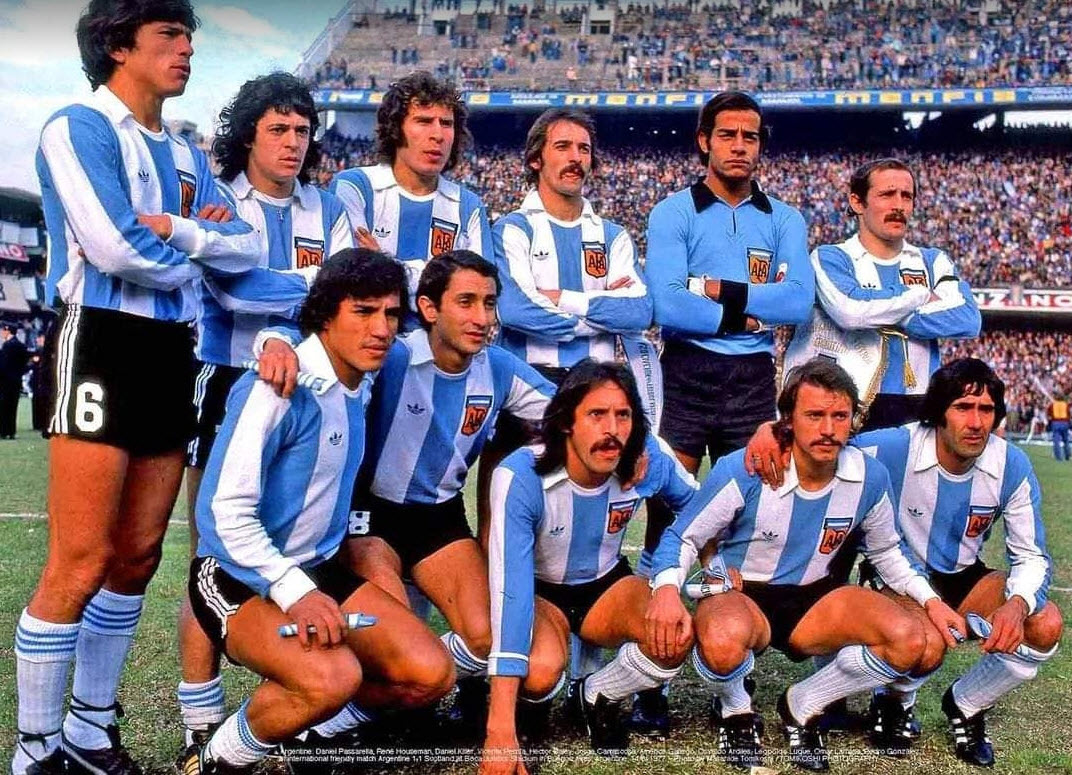 Leopoldo Jacinto LUQUE - Daniel Alberto PASSARELLA -  Selección de fútbol de Argentina -  - Soccer - EQUIPO DE 1977 () Photo by:  | Siuxy Sports 1977-06-01