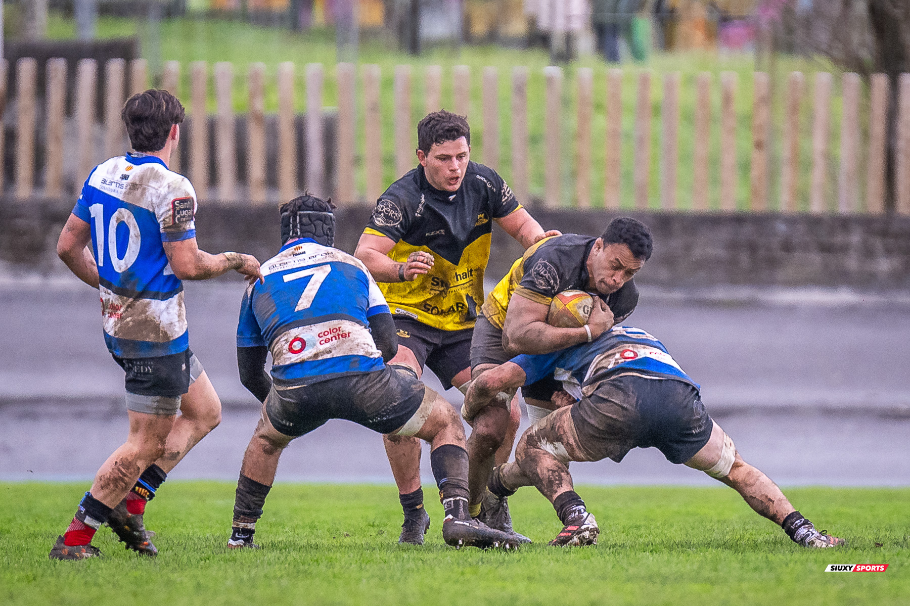 Pello LARRINAGA ZORROZUA - Anthony MATOTO -  Getxo Artea Rugby Taldea - Club de Rugby Sant Cugat - Rugby - Élite Div Honor B masculina - Getxo (17) vs (5) Sant Cugat (#E24DBMGETSC03) Photo by: Fredy Monfoto | Siuxy Sports 2024-03-03