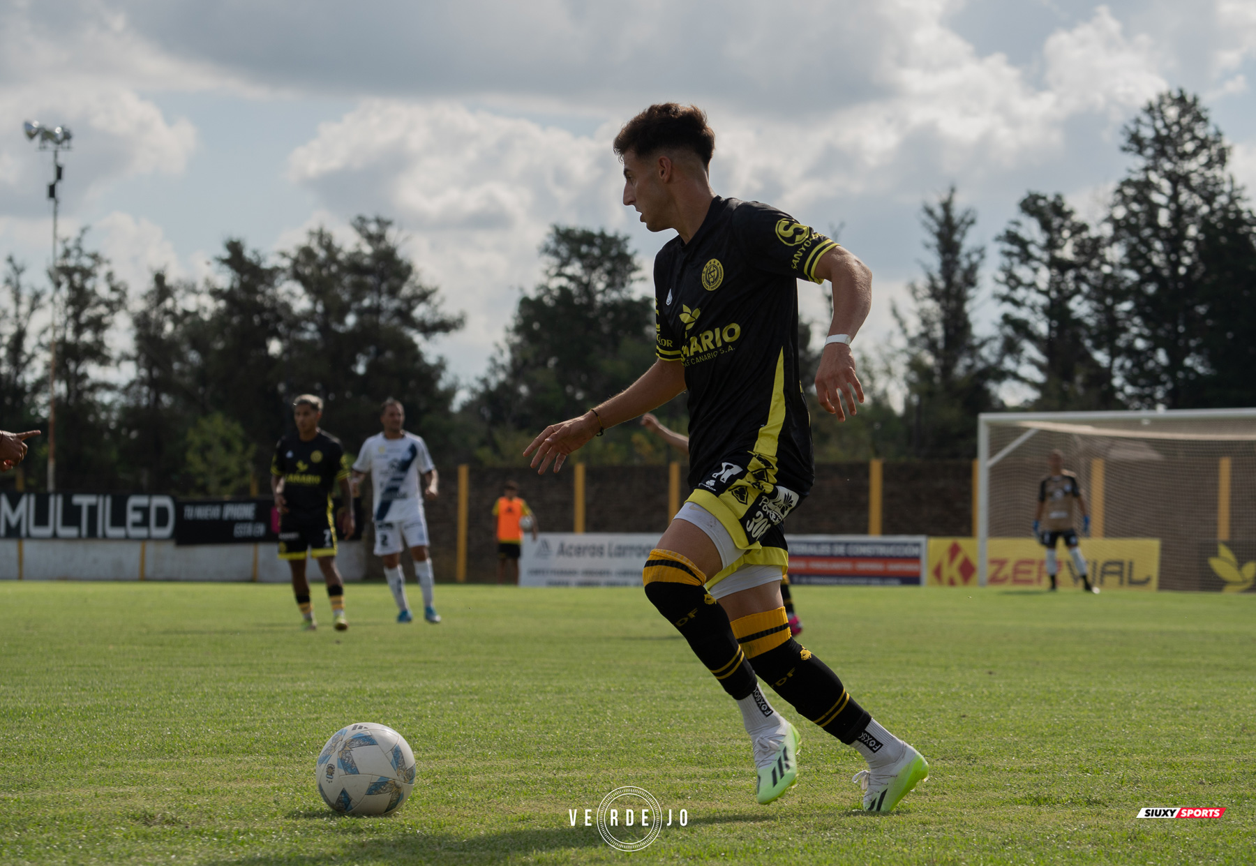  CSyD Flandria - Club Social y Deportivo Merlo - Soccer - AFA - 1B - Flandria (0) vs (2) Deportivo Merlo (#AFA241BFLADEM03) Photo by: Ignacio Verdejo | Siuxy Sports 2024-03-17