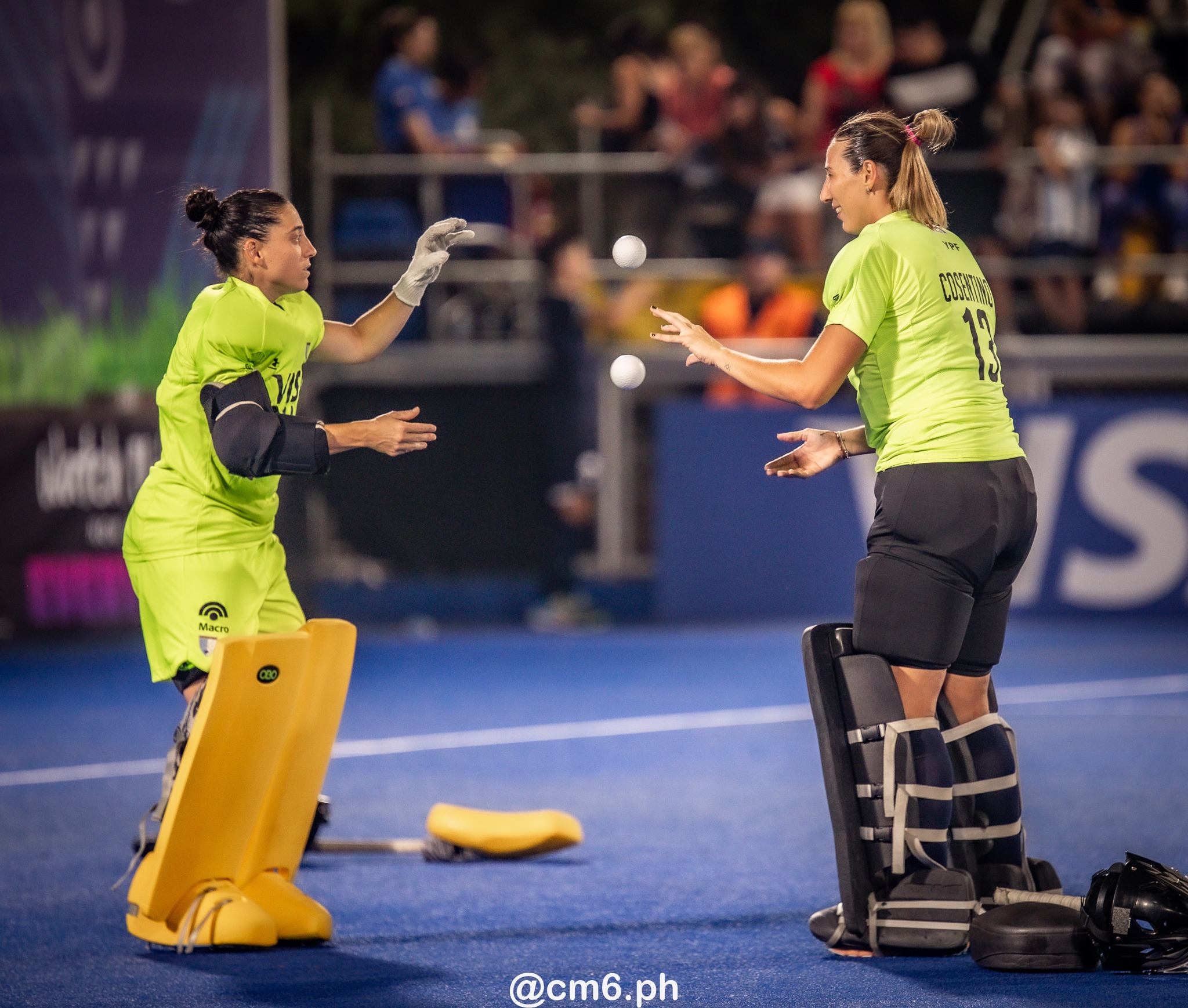 Clara BARBERI - Cristina COSENTINO -  Selección femenina de hockey sobre césped de Argentina - Germany women's national field hockey team - Field hockey - FIH Pro League Fem 2023-2024 - Argentina (3) vs (1) Germany (#FIHPF24ARGGER02) Photo by: Christian Mas | Siuxy Sports 2024-02-16