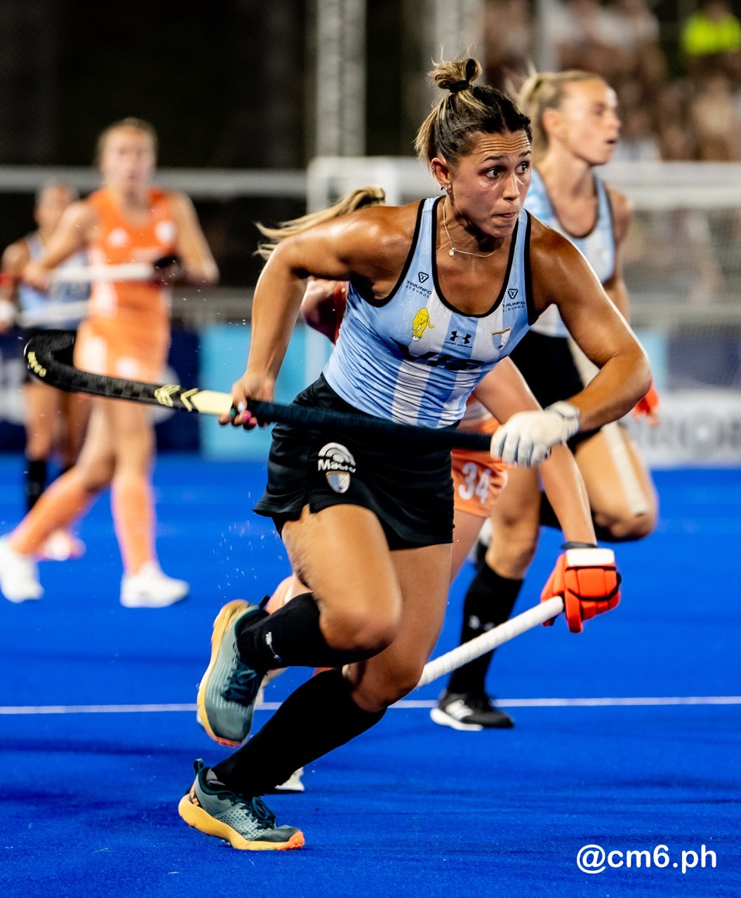 Victoria SAUZE VALDEZ -  Selección femenina de hockey sobre césped de Argentina - Netherlands women's national field hockey team - Field hockey - FIH PRO LEAGUE FEM 2023-2024 - ARGENTINA (1) VS (7) Países Bajos (#FIHPF24ARGPAB12) Photo by: Christian Mas | Siuxy Sports 2023-12-12