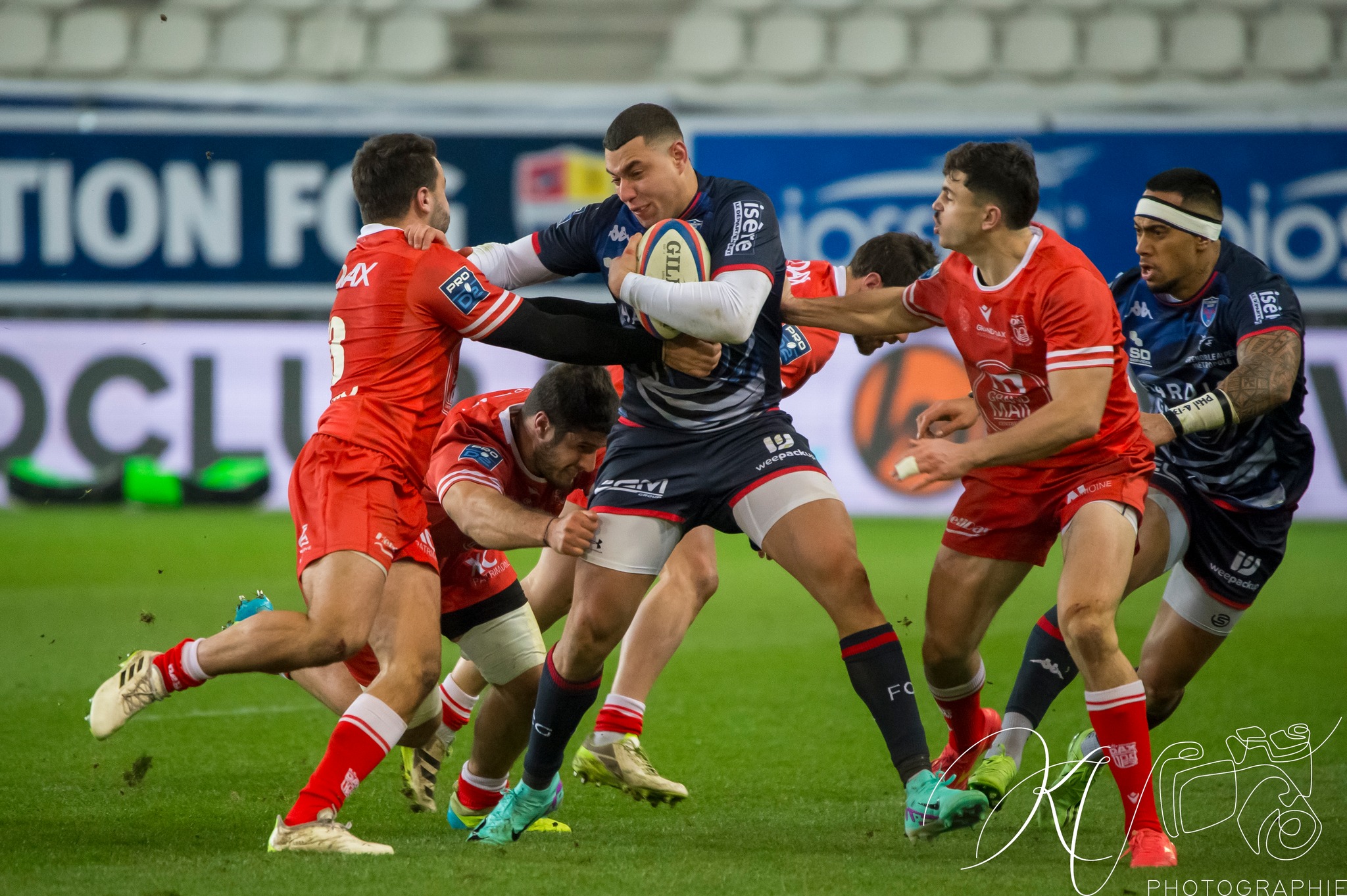 Atu MANU - Karim QADIRI -  FC Grenoble Rugby - US Dax - Rugby - Pro D2 - FC Grenoble (24) vs (27) US Dax (#PD224FCGDAX01) Photo by: Karine Valentin | Siuxy Sports 2024-01-19
