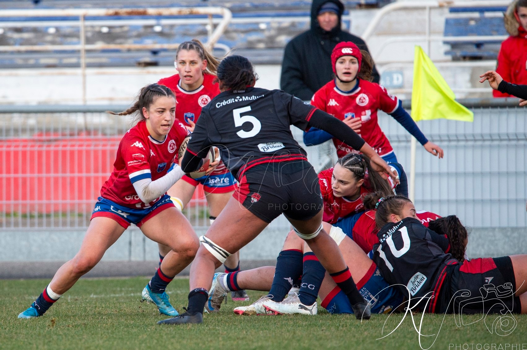  FC Grenoble Rugby - Lyon Olympique Universitaire - Rugby - FFR 2024 - Elite 1 Fém - FCG Amazones (8) vs (5) LOU (#FFR24E1FFCGLOU12) Photo by: Karine Valentin | Siuxy Sports 2024-12-14