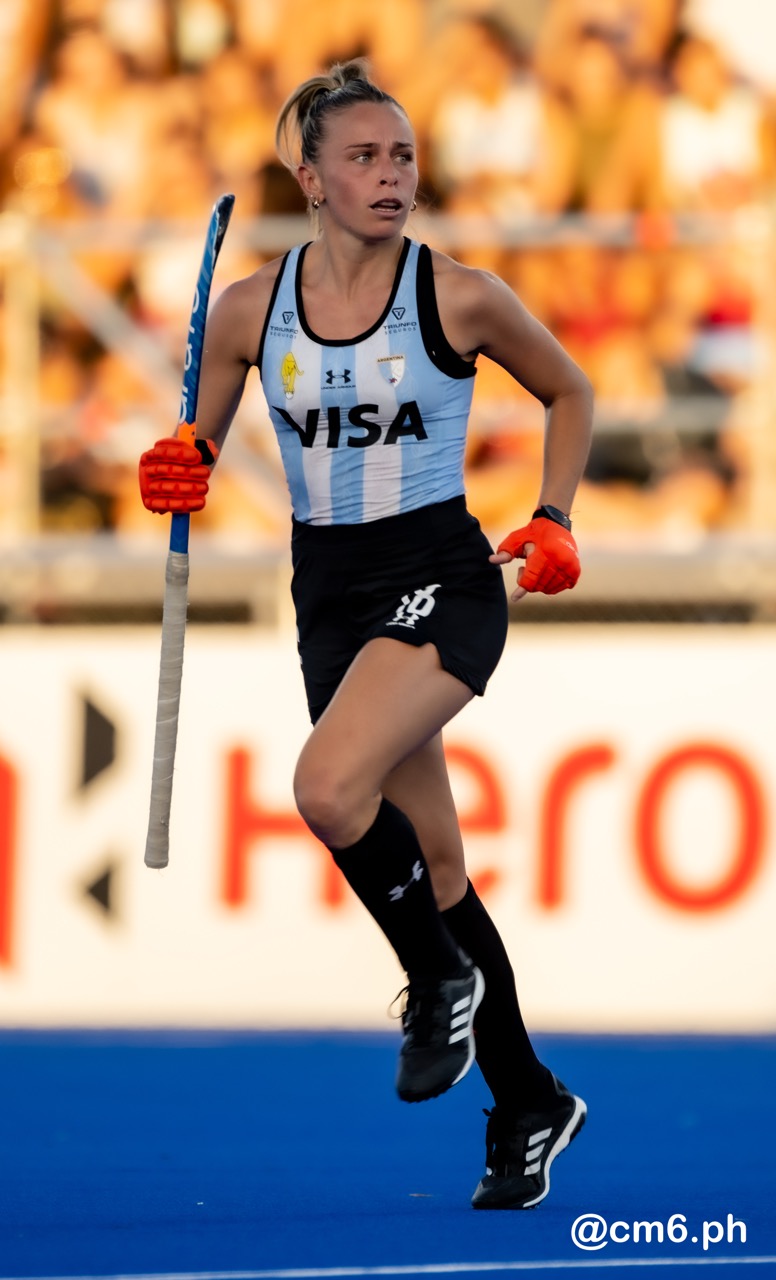 Victoria SAUZE VALDEZ -  Selección femenina de hockey sobre césped de Argentina - Netherlands women's national field hockey team - Field hockey - FIH PRO LEAGUE FEM 2023-2024 - ARGENTINA (1) VS (7) Países Bajos (#FIHPF24ARGPAB12) Photo by: Christian Mas | Siuxy Sports 2023-12-12