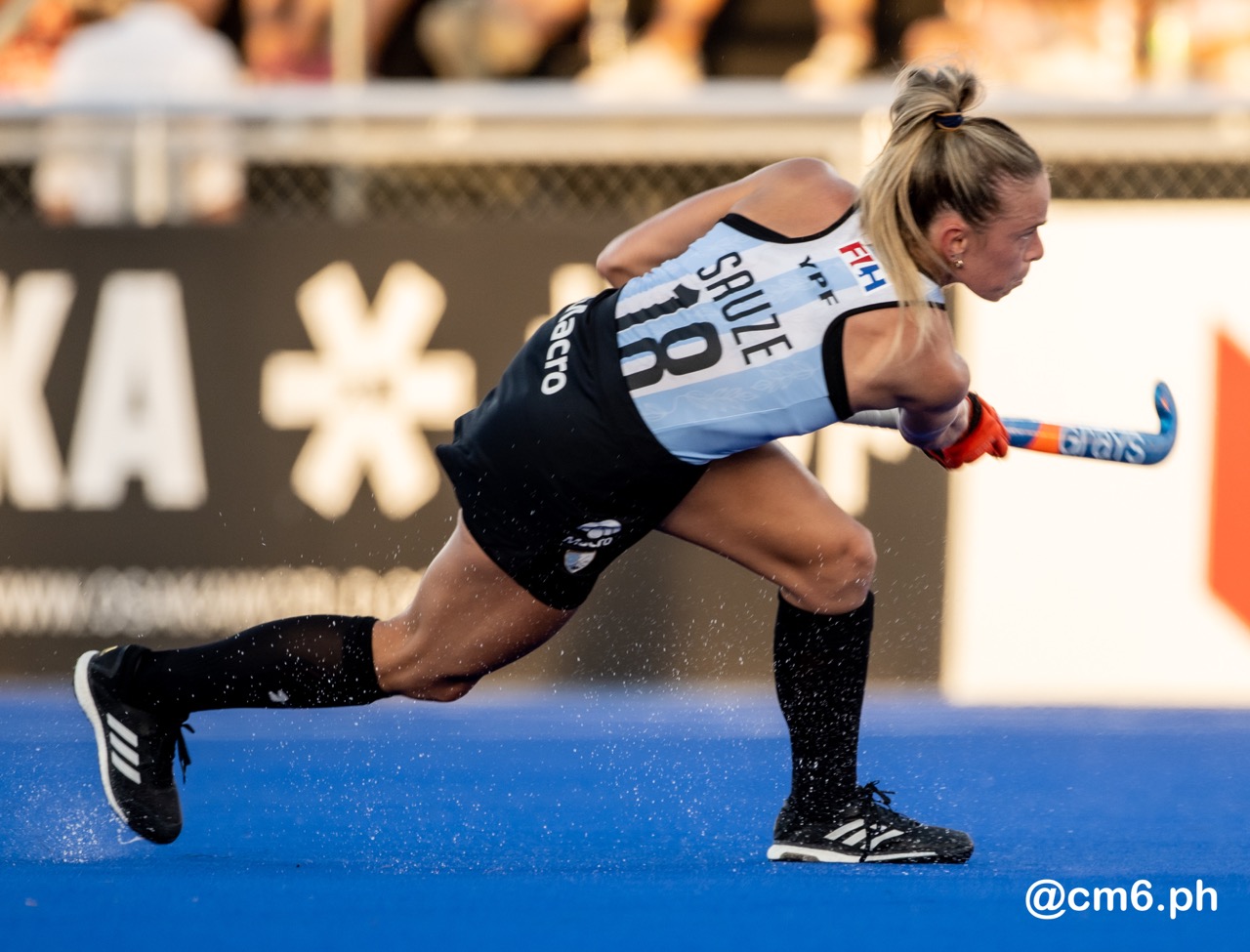 Victoria SAUZE VALDEZ -  Selección femenina de hockey sobre césped de Argentina - Netherlands women's national field hockey team - Field hockey - FIH PRO LEAGUE FEM 2023-2024 - ARGENTINA (1) VS (7) Países Bajos (#FIHPF24ARGPAB12) Photo by: Christian Mas | Siuxy Sports 2023-12-12