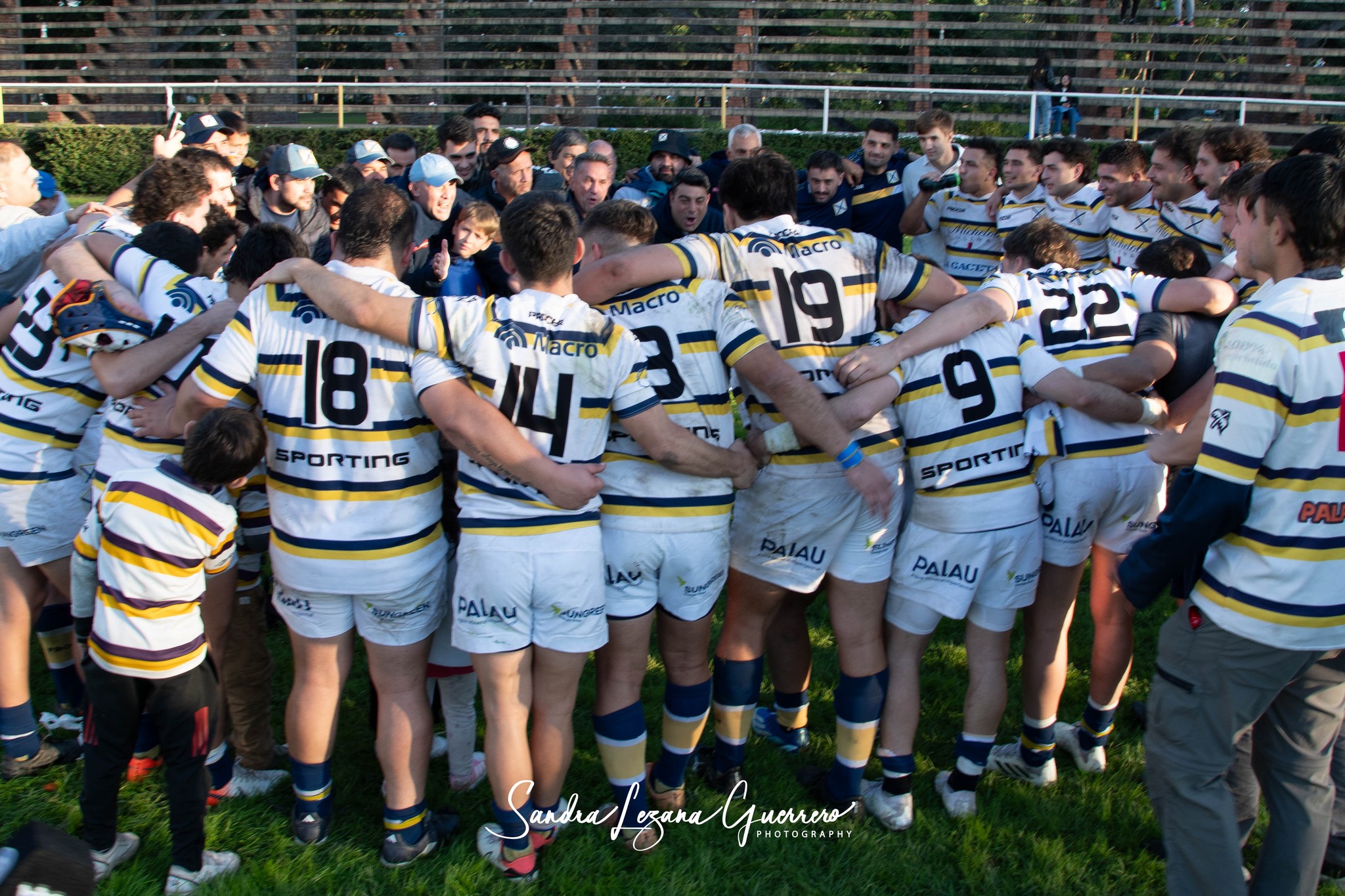  Tucumán Lawn Tennis Club - Huirapuca Social Club - Rugby - URT 2024 - Tucuman Lawn Tennis (42) vs (20) Huirapuca Social Club (#URT24TLTHUI05) Photo by: Sandra Lezana Guerrero | Siuxy Sports 2024-05-19