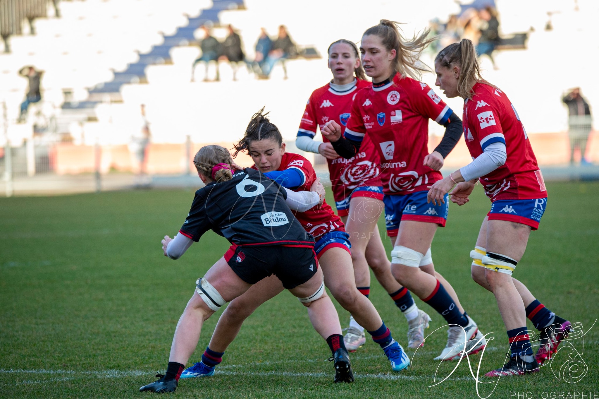  FC Grenoble Rugby - Lyon Olympique Universitaire - Rugby - FFR 2024 - Elite 1 Fém - FCG Amazones (8) vs (5) LOU (#FFR24E1FFCGLOU12) Photo by: Karine Valentin | Siuxy Sports 2024-12-14