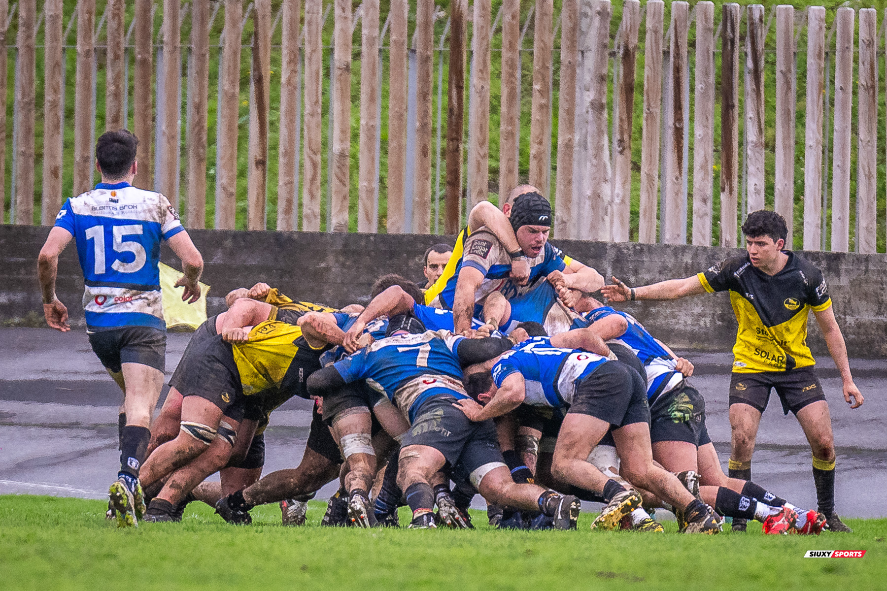 Jon AZKORRA MAIR - Luis Aitor ZUBELDIA ELZO -  Getxo Artea Rugby Taldea - Club de Rugby Sant Cugat - Rugby - Élite Div Honor B masculina - Getxo (17) vs (5) Sant Cugat (#E24DBMGETSC03) Photo by: Fredy Monfoto | Siuxy Sports 2024-03-03