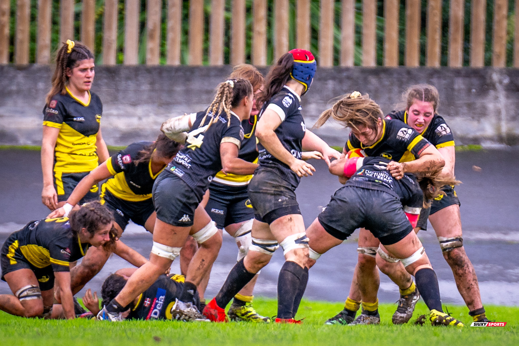  Getxo Artea Rugby Taldea - Rugby Turia - Rugby - FER 2023 - DHB F - Getxo Neskak Rt (25) vs (0) Rugby Turia (#FER23DHBGNRT12) Photo by: Fredy Monfoto | Siuxy Sports 2023-12-10