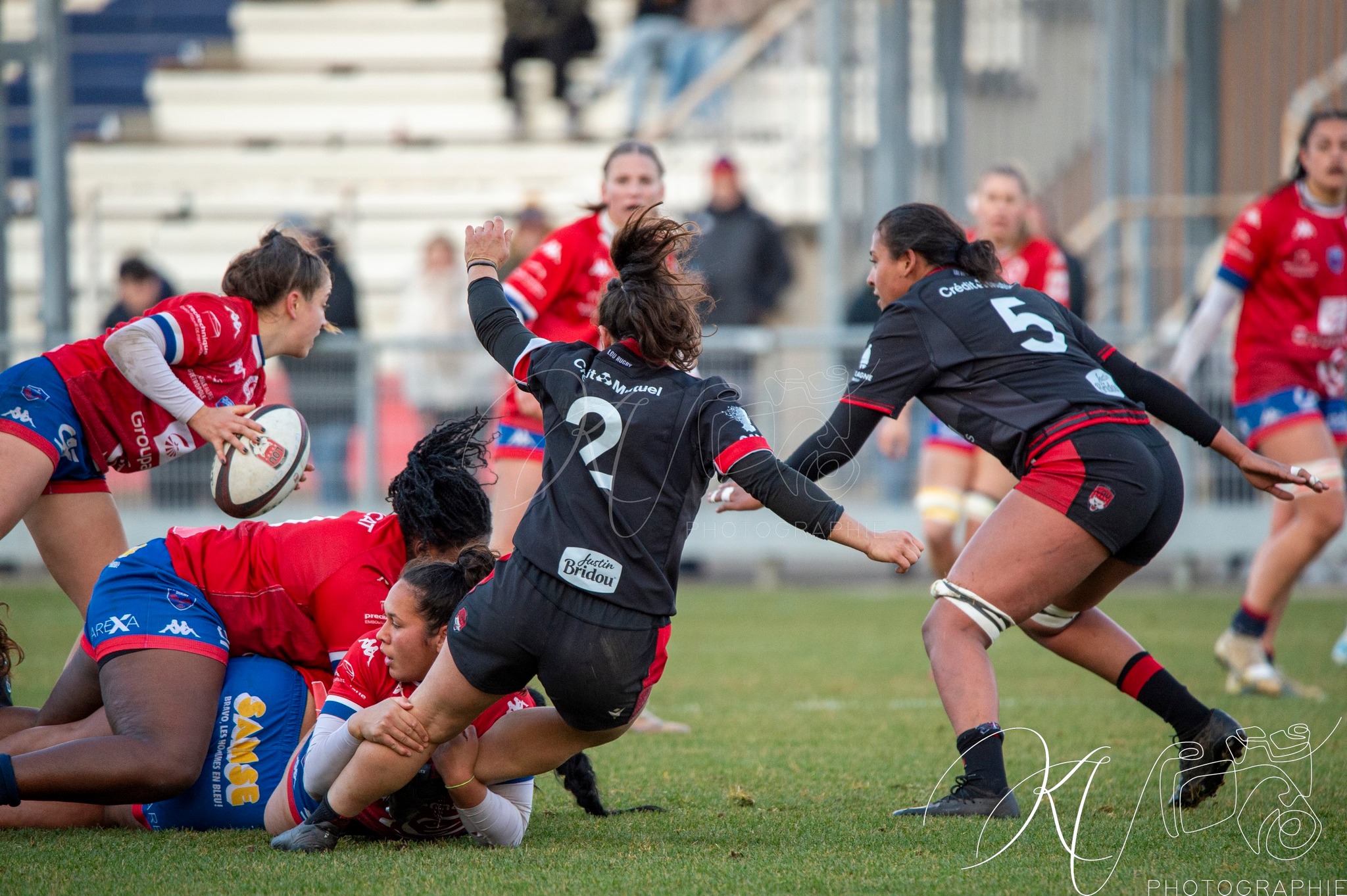  FC Grenoble Rugby - Lyon Olympique Universitaire - Rugby - FFR 2024 - Elite 1 Fém - FCG Amazones (8) vs (5) LOU (#FFR24E1FFCGLOU12) Photo by: Karine Valentin | Siuxy Sports 2024-12-14