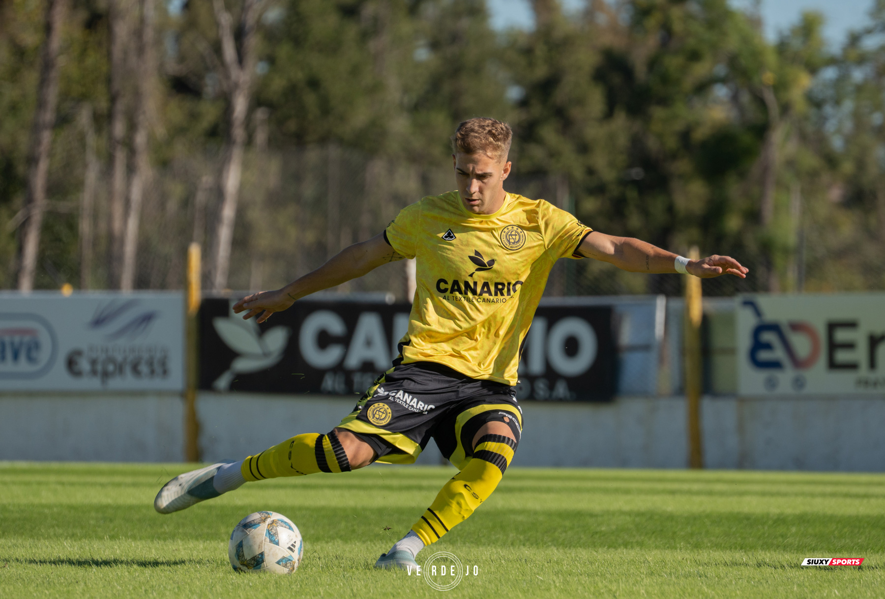  CSyD Flandria - C.A. Argentino de Quilmes - Soccer - AFA - 1B - 2024 - Flandria (0) vs (0) Argentino Quilmes (#AFA1B24FLAAQ04) Photo by: Ignacio Verdejo | Siuxy Sports 2024-04-28