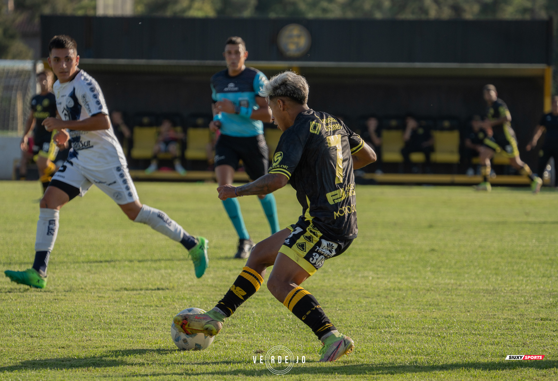  CSyD Flandria - Club Social y Deportivo Merlo - Soccer - AFA - 1B - Flandria (0) vs (2) Deportivo Merlo (#AFA241BFLADEM03) Photo by: Ignacio Verdejo | Siuxy Sports 2024-03-17