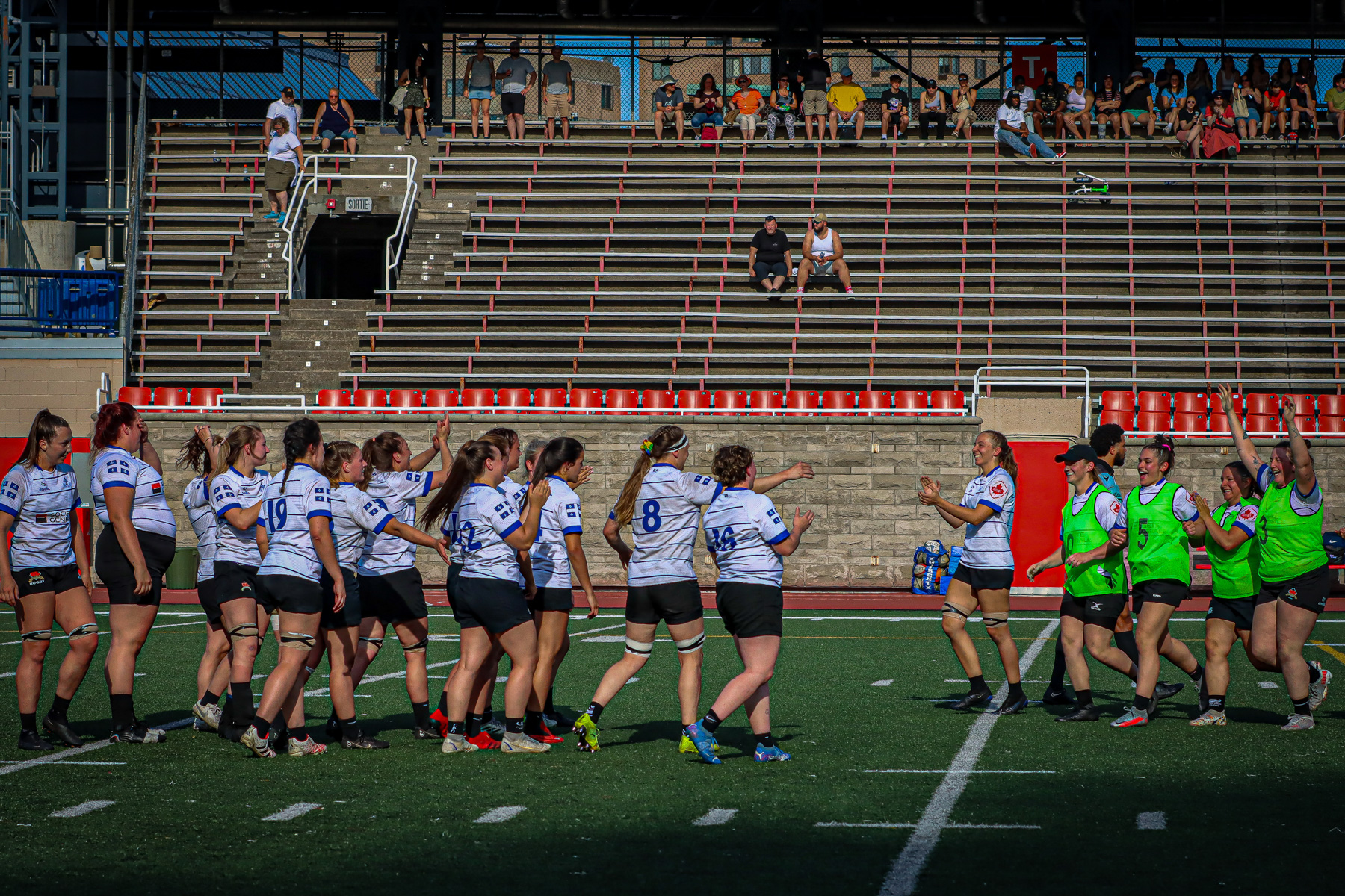  Équipe féminine - Rugby Québec - Ontario Blues (w) - Rugby - QORC-CROQ 2024 - FINALS - QUÉBEC EST (37) VS (13) ONTARIO EST - 1ST POSITION - Reel Mayarts (#QORC24QCEONE16) Photo by: Photo Mayarts | Siuxy Sports 2024-06-01
