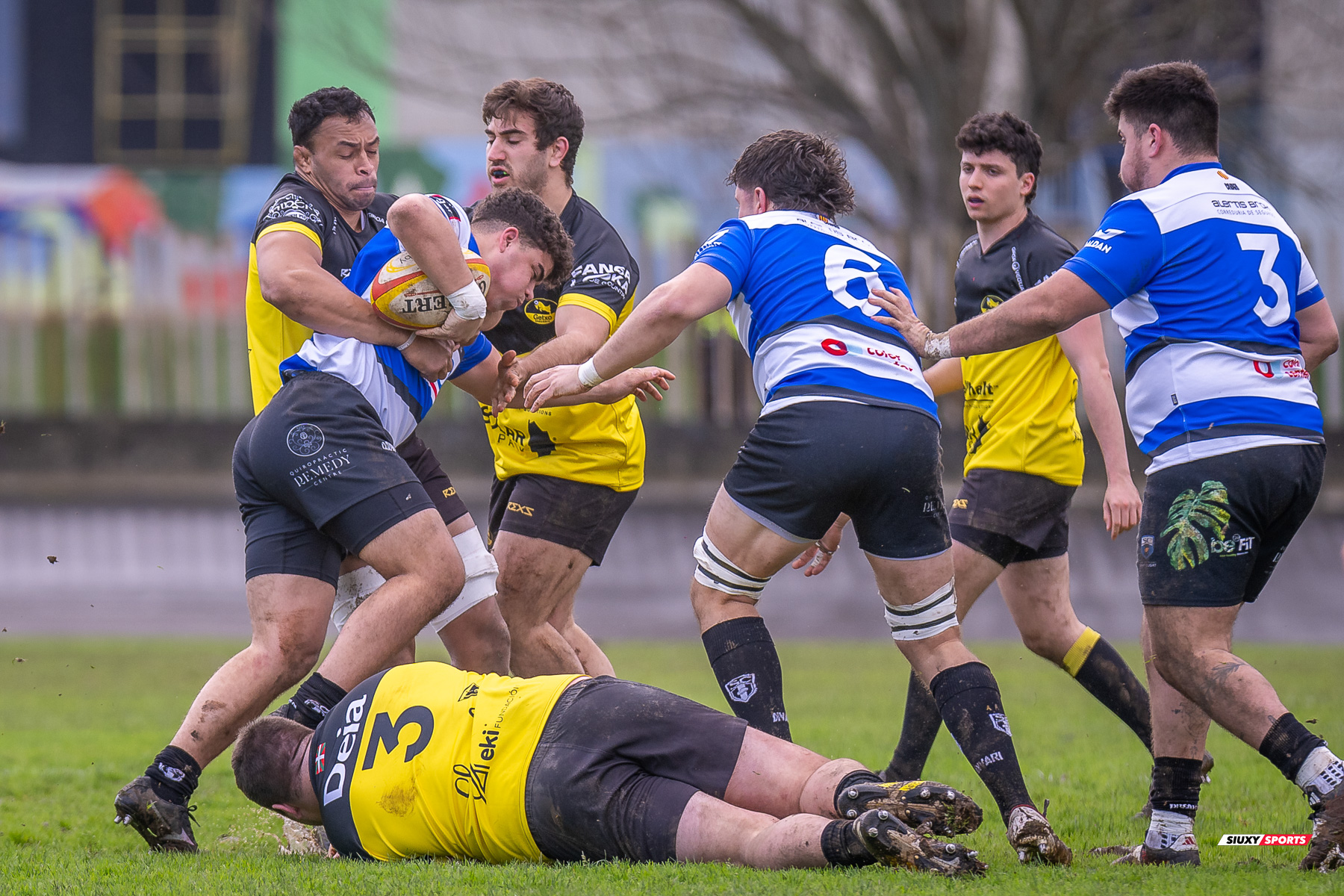 Jon AZKORRA MAIR - Anthony MATOTO -  Getxo Artea Rugby Taldea - Club de Rugby Sant Cugat - Rugby - Élite Div Honor B masculina - Getxo (17) vs (5) Sant Cugat (#E24DBMGETSC03) Photo by: Fredy Monfoto | Siuxy Sports 2024-03-03