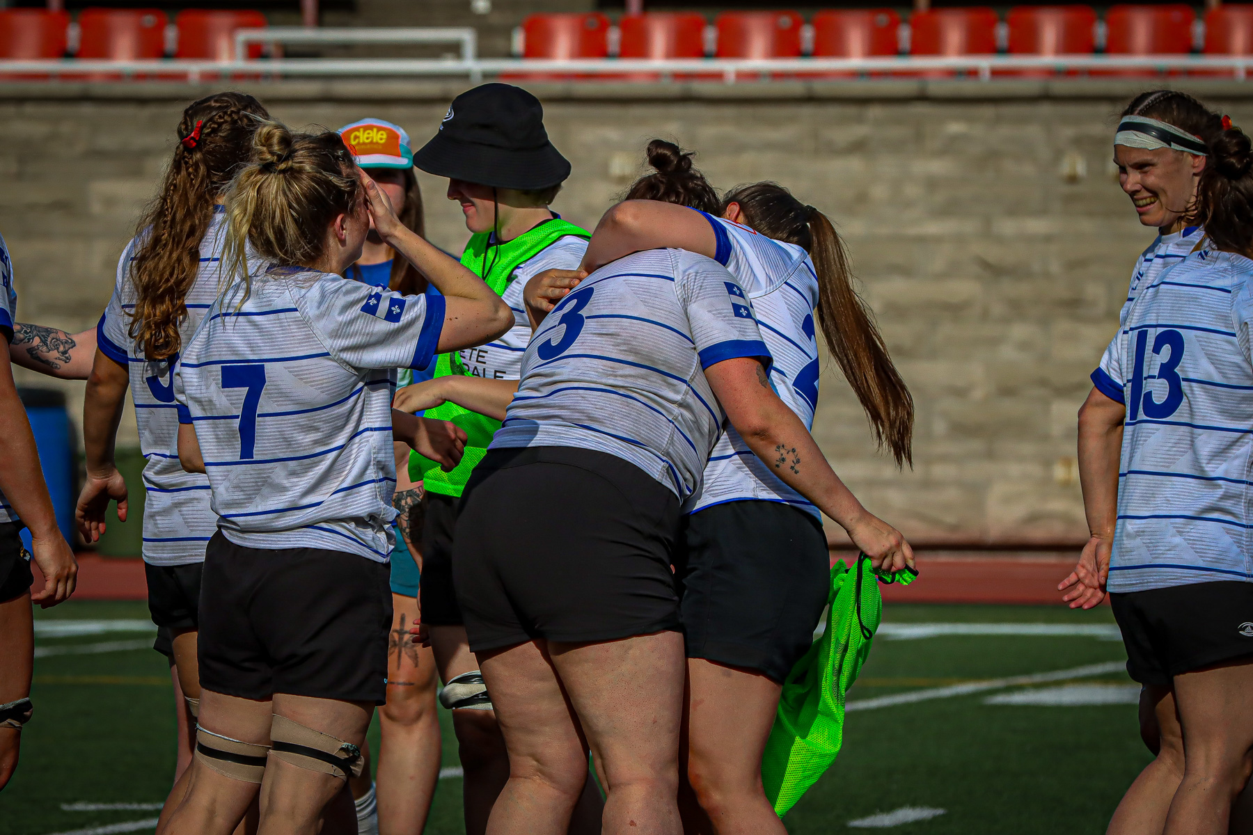  Équipe féminine - Rugby Québec - Ontario Blues (w) - Rugby - QORC-CROQ 2024 - FINALS - QUÉBEC EST (37) VS (13) ONTARIO EST - 1ST POSITION - Reel Mayarts (#QORC24QCEONE16) Photo by: Photo Mayarts | Siuxy Sports 2024-06-01