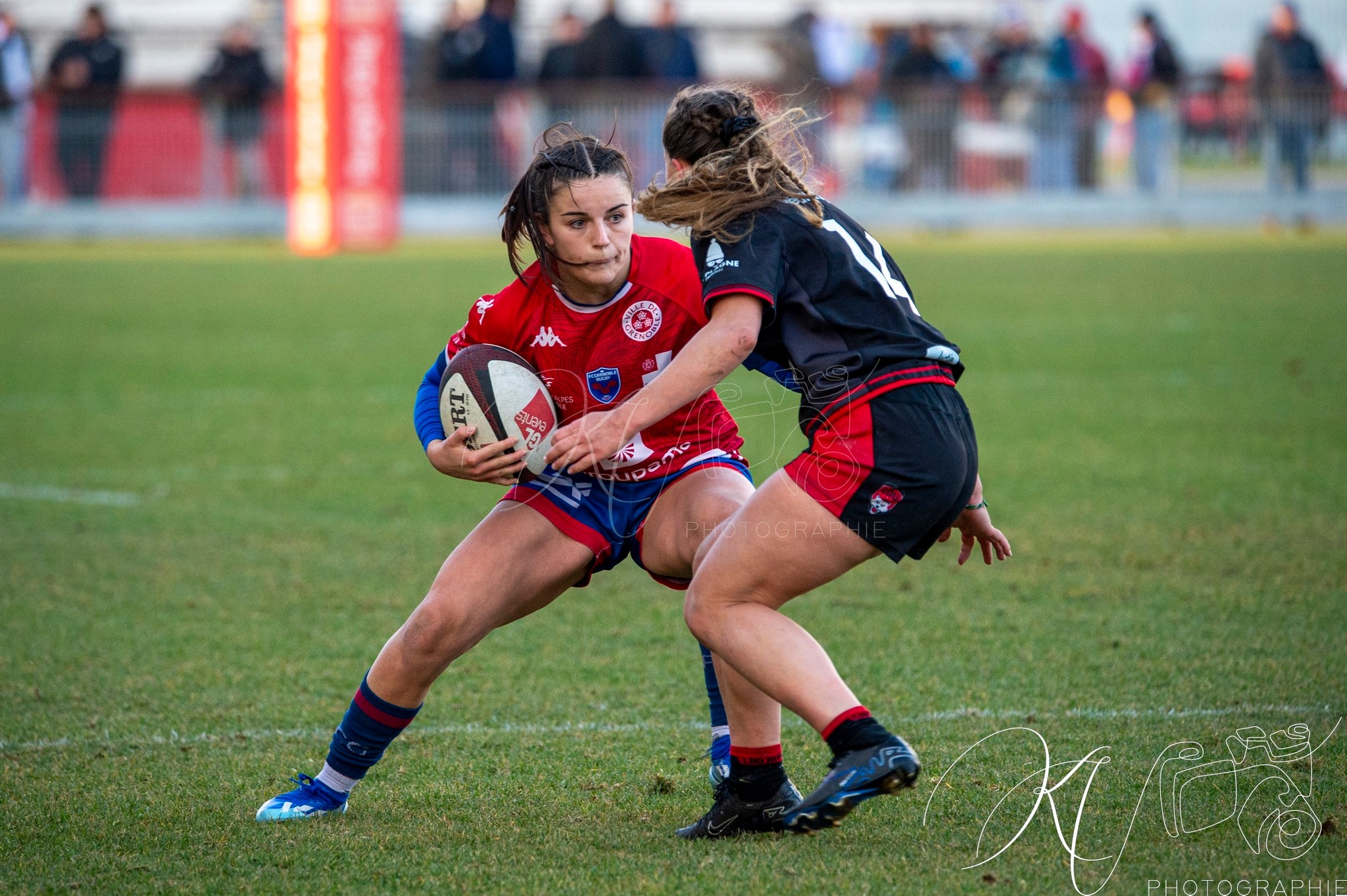  FC Grenoble Rugby - Lyon Olympique Universitaire - Rugby - FFR 2024 - Elite 1 Fém - FCG Amazones (8) vs (5) LOU (#FFR24E1FFCGLOU12) Photo by: Karine Valentin | Siuxy Sports 2024-12-14