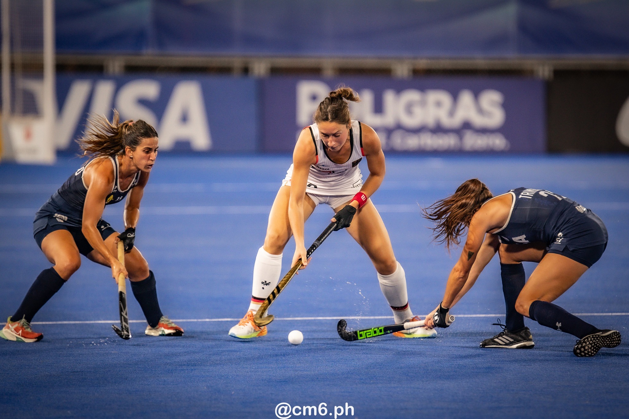 Agostina ALONSO -  Selección femenina de hockey sobre césped de Argentina - Germany women's national field hockey team - Field hockey - FIH Pro League Fem 2023-2024 - Argentina (3) vs (1) Germany (#FIHPF24ARGGER02) Photo by: Christian Mas | Siuxy Sports 2024-02-16