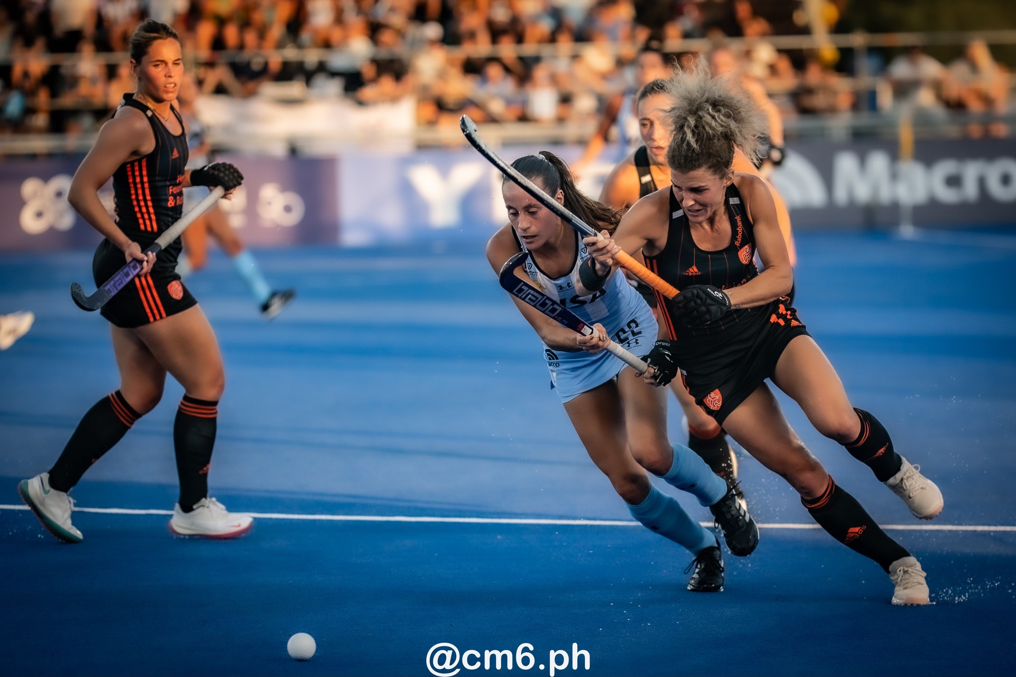 Eugenia TRINCHINETTI -  Selección femenina de hockey sobre césped de Argentina - Netherlands women's national field hockey team - Field hockey - FIH Pro League Fem 2023-2024 - Argentina (1) vs (4) Netherlands (#FIHPF24ARGNET12) Photo by: Christian Mas | Siuxy Sports 2023-12-08