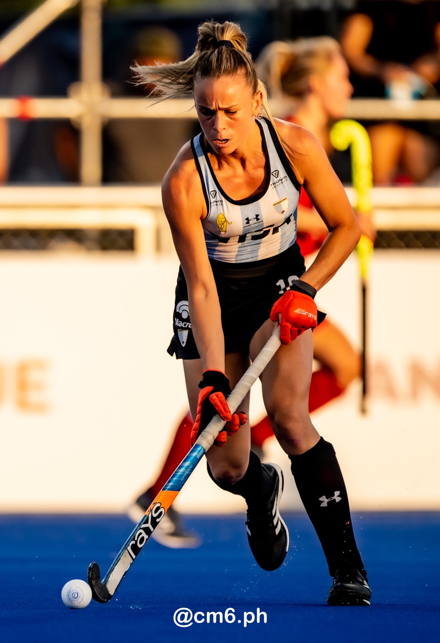 Victoria SAUZE VALDEZ -  Selección femenina de hockey sobre césped de Argentina - England women's national field hockey team - Field hockey - FIH PRO LEAGUE 2022-2023 - Argentina(3) vs (0) Great Britain (#FIHPF22ARGGBR12) Photo by: Christian Mas | Siuxy Sports 2022-12-15