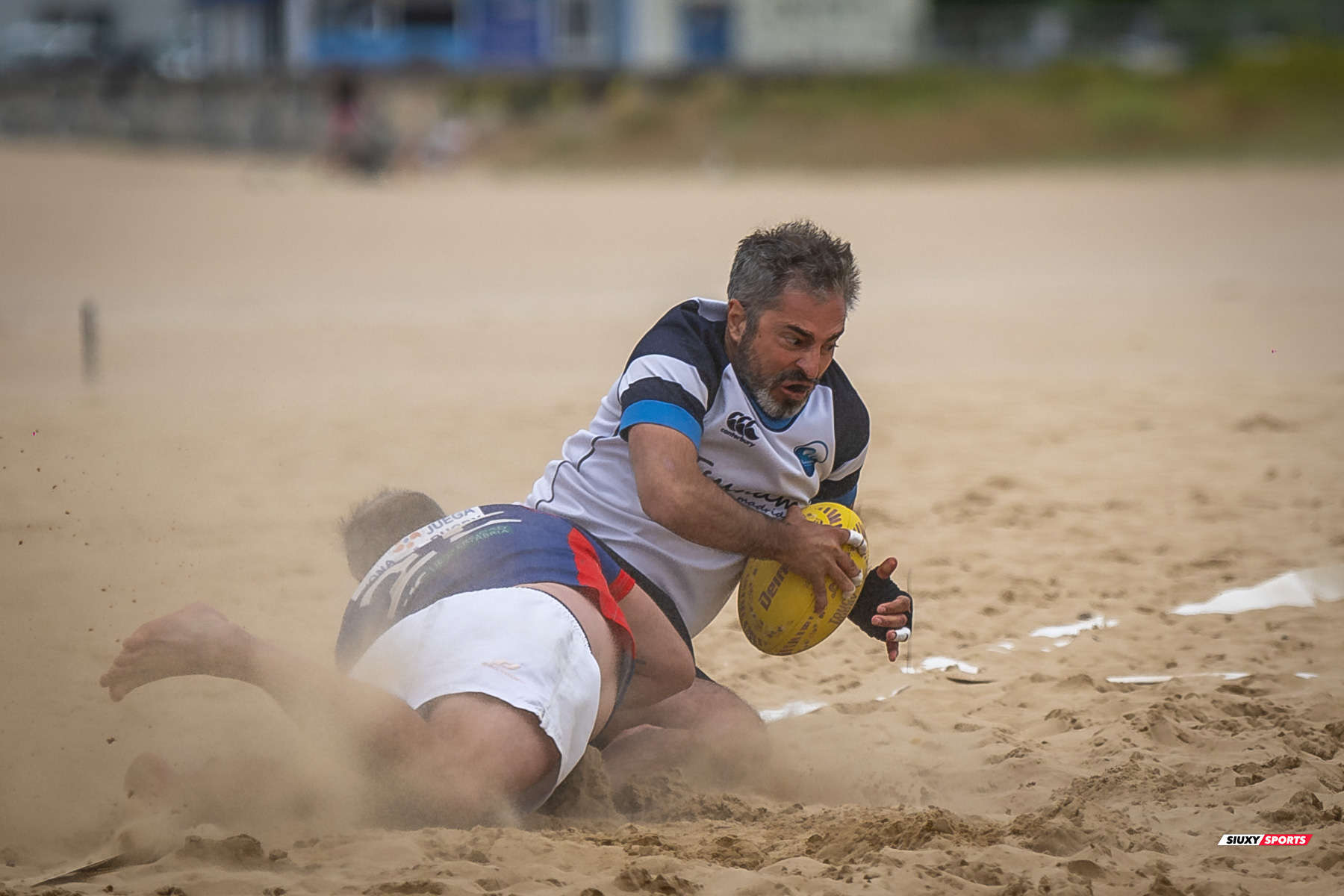  Universitario de Cantabria Rugby Club - Santoña Rugby Club - Rugby Playa - Circuito International del Cantabrico de Rugby Playa - IV Torneo Internacional de Laredo (#2024RugbyPlayaIVLaredo) Photo by: Fredy Monfoto | Siuxy Sports 2024-07-13