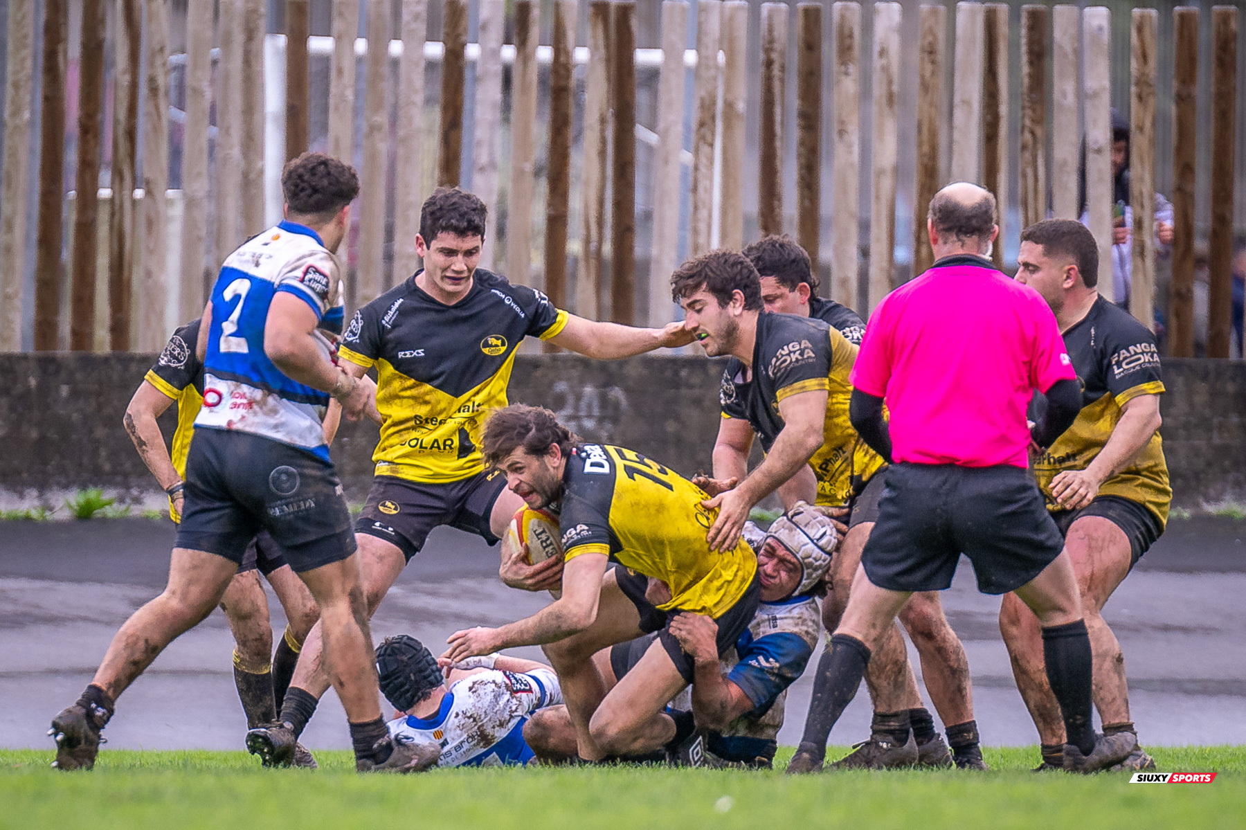 Peio ARRATE ZELAIA - Noah COOPER - Gonzalo PEREZ AGRASAR -  Getxo Artea Rugby Taldea - Club de Rugby Sant Cugat - Rugby - Élite Div Honor B masculina - Getxo (17) vs (5) Sant Cugat (#E24DBMGETSC03) Photo by: Fredy Monfoto | Siuxy Sports 2024-03-03